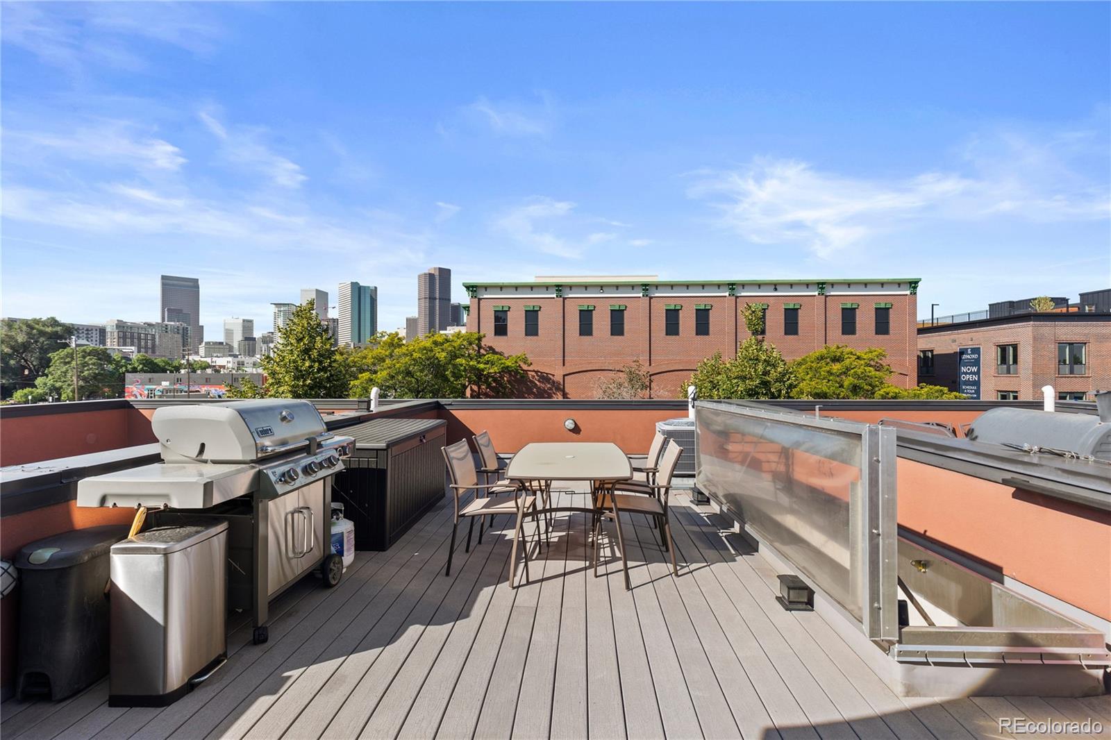 1025 25th Street