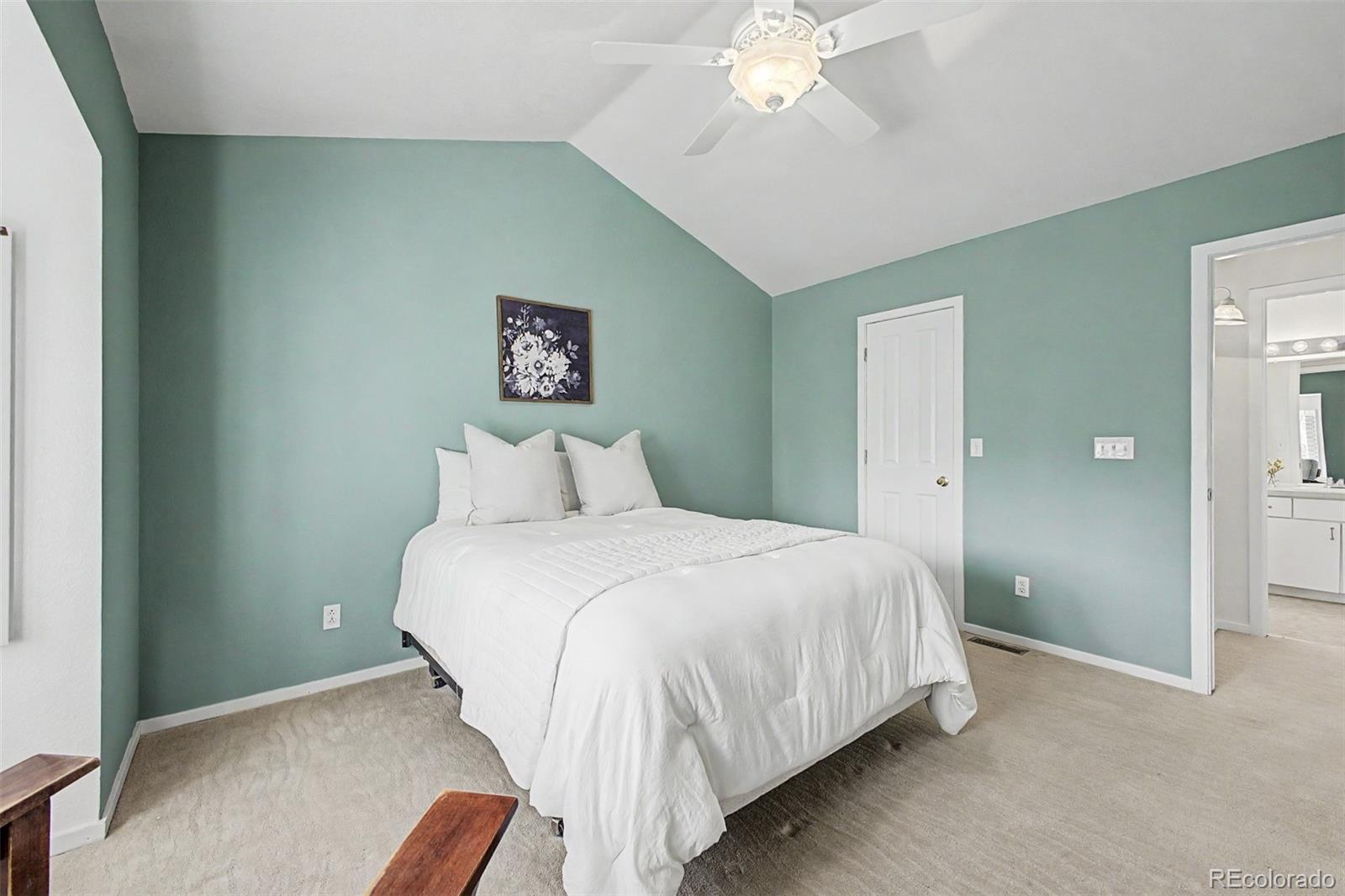 3851 Oakwood Drive