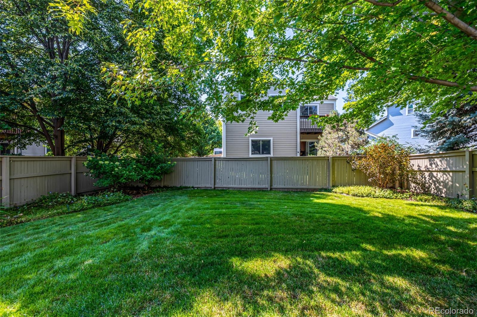 3851 Oakwood Drive