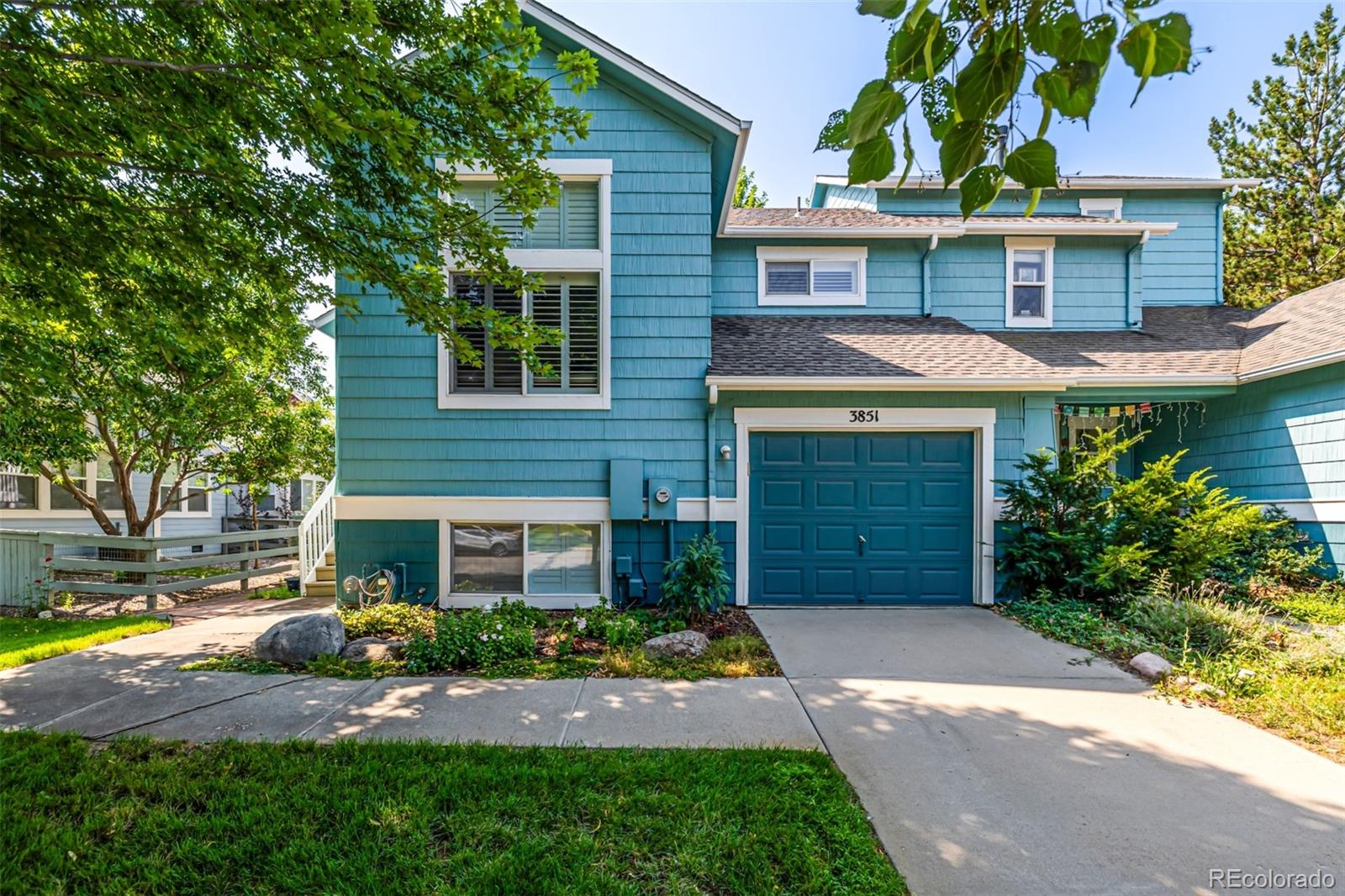 3851 Oakwood Drive