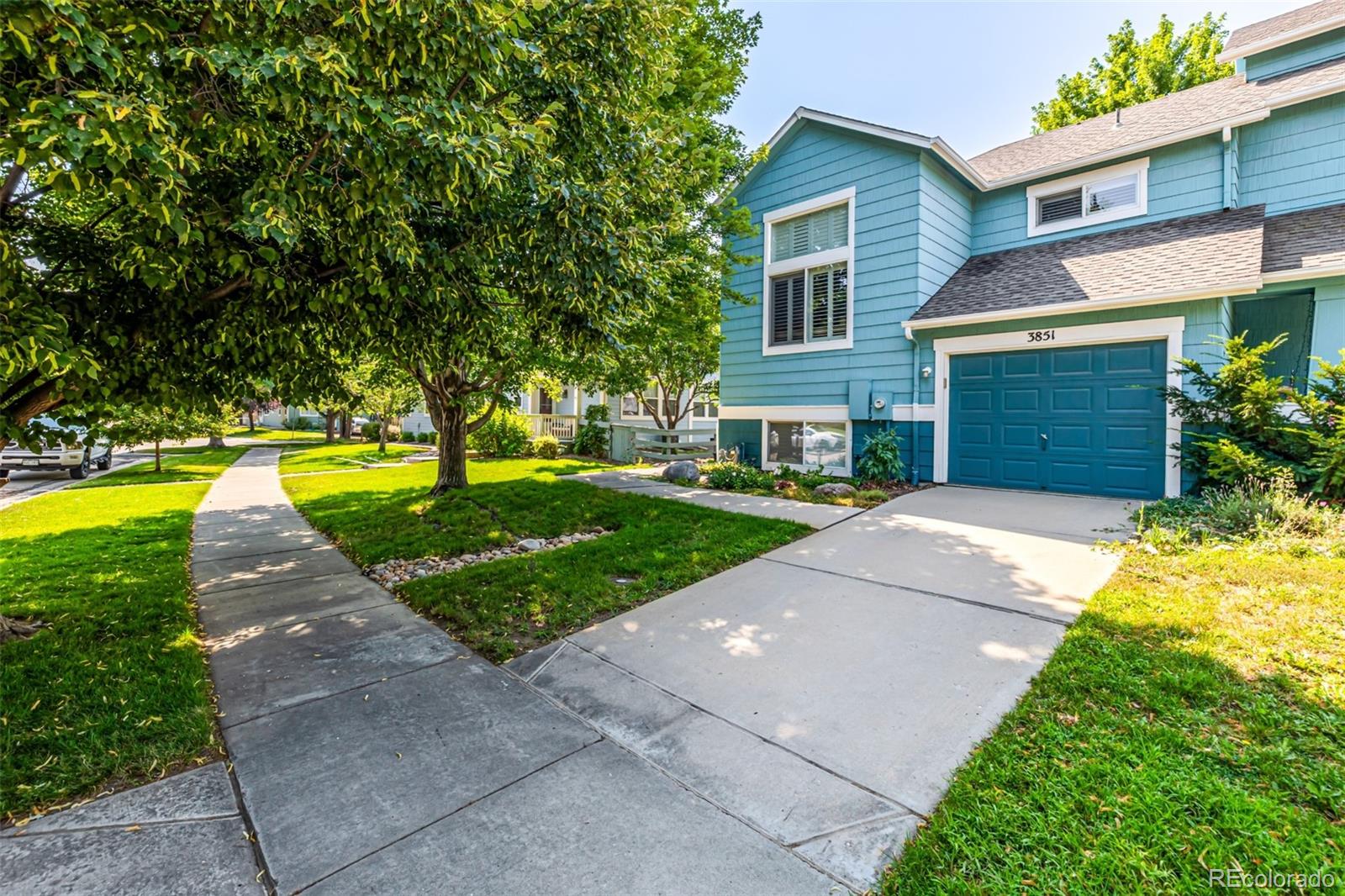 3851 Oakwood Drive