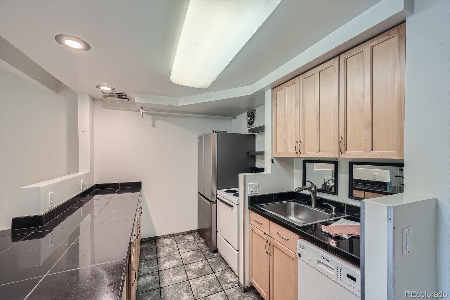 80 Clear Creek Lane Unit: 7