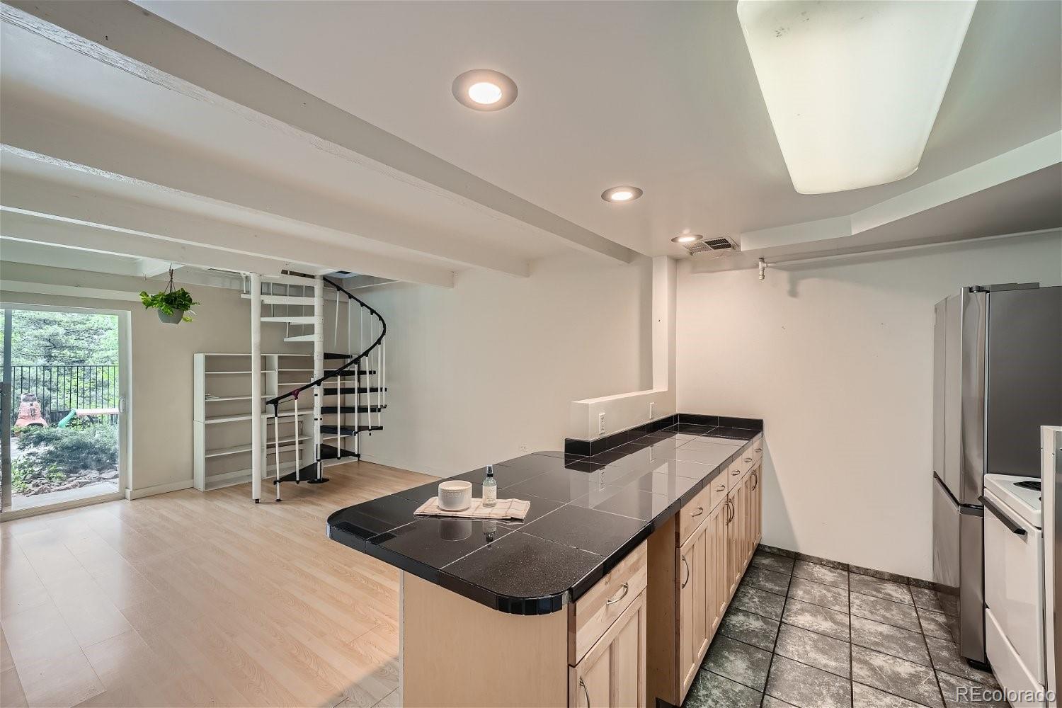 80 Clear Creek Lane Unit: 7