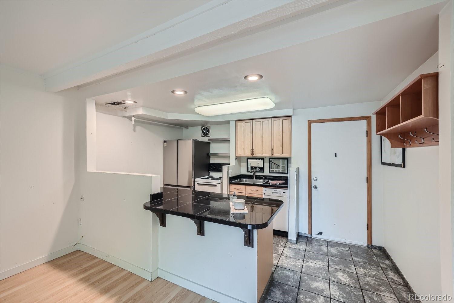 80 Clear Creek Lane Unit: 7