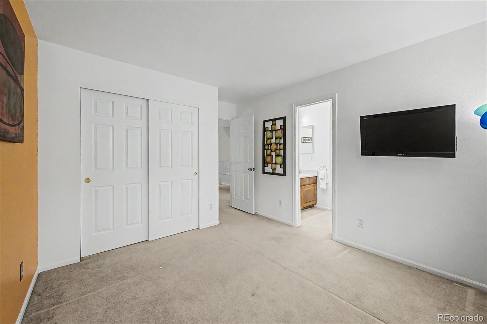 8043 W 78th Place