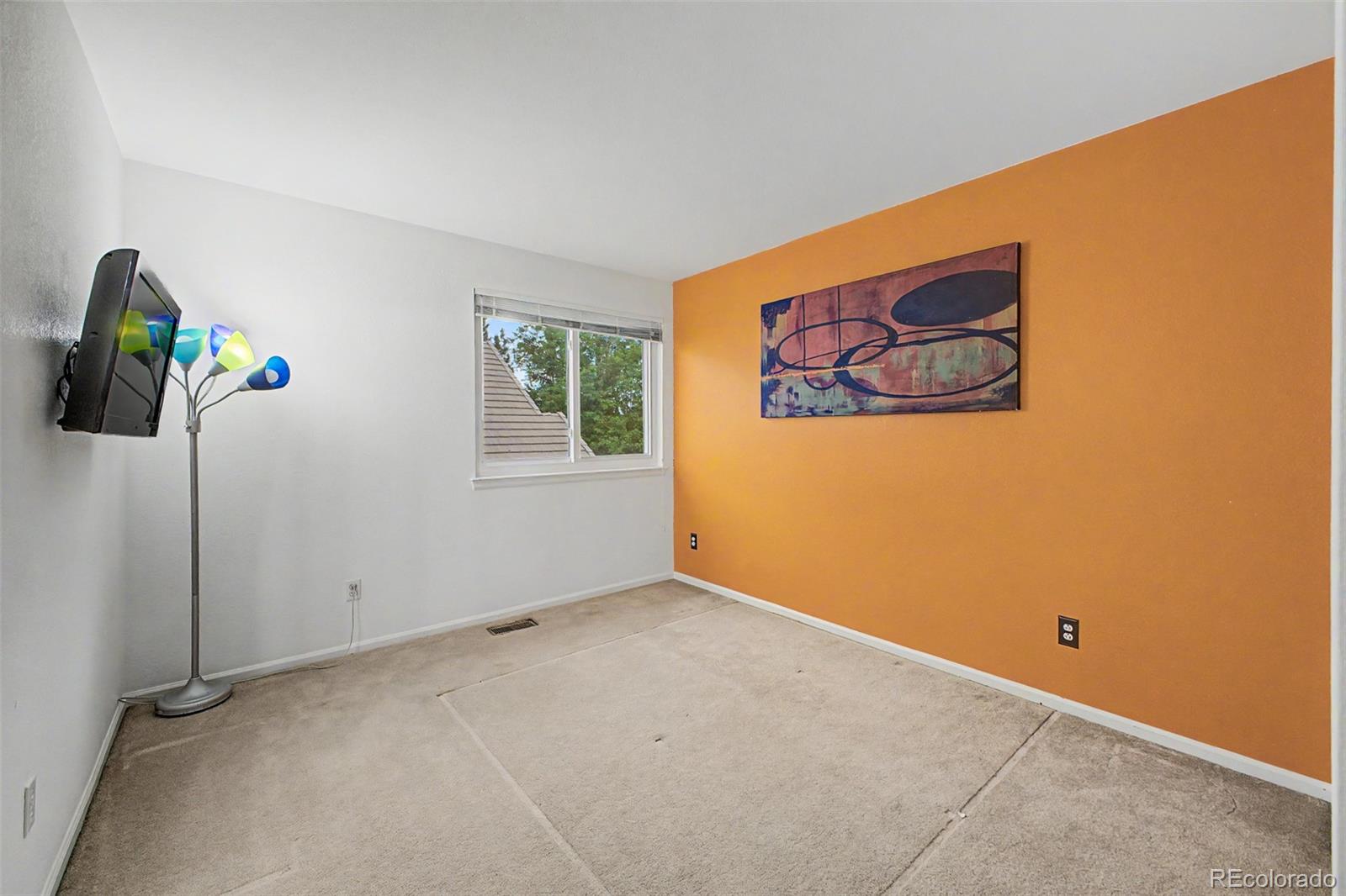 8043 W 78th Place