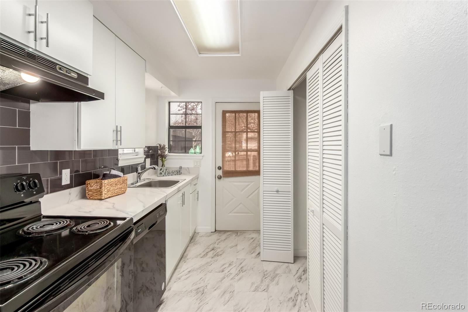 8176 Washington Street Unit: 113