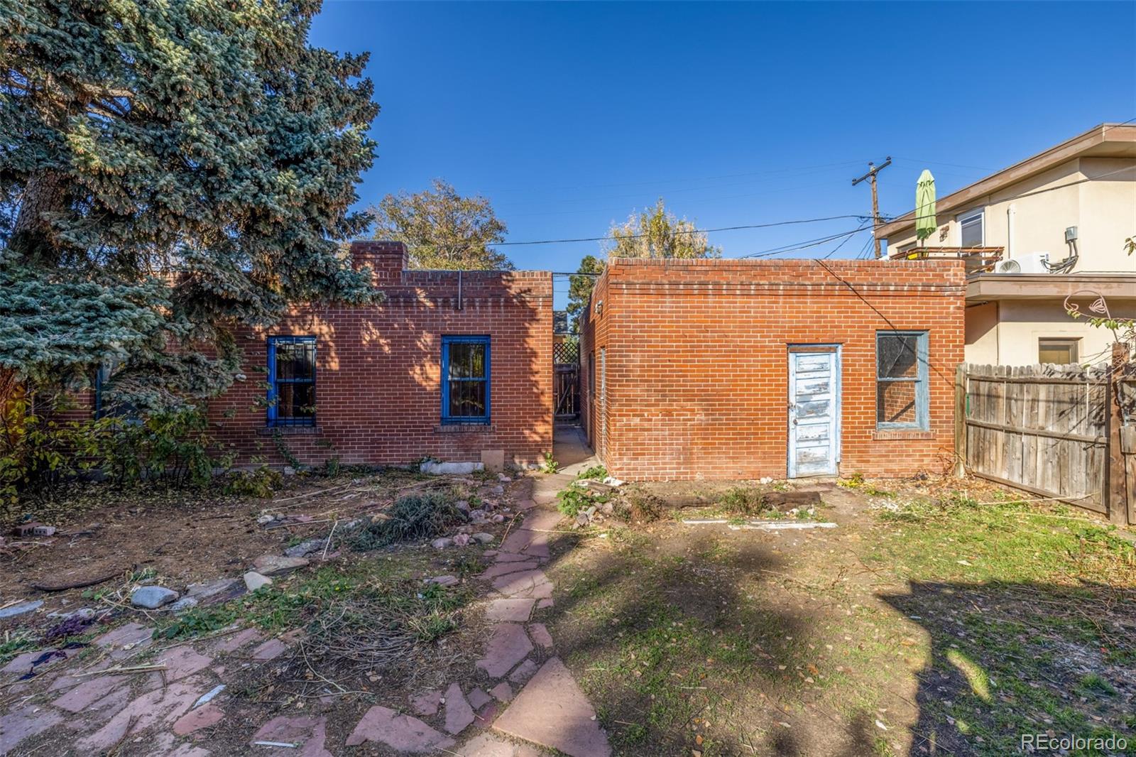 71 W Archer Place