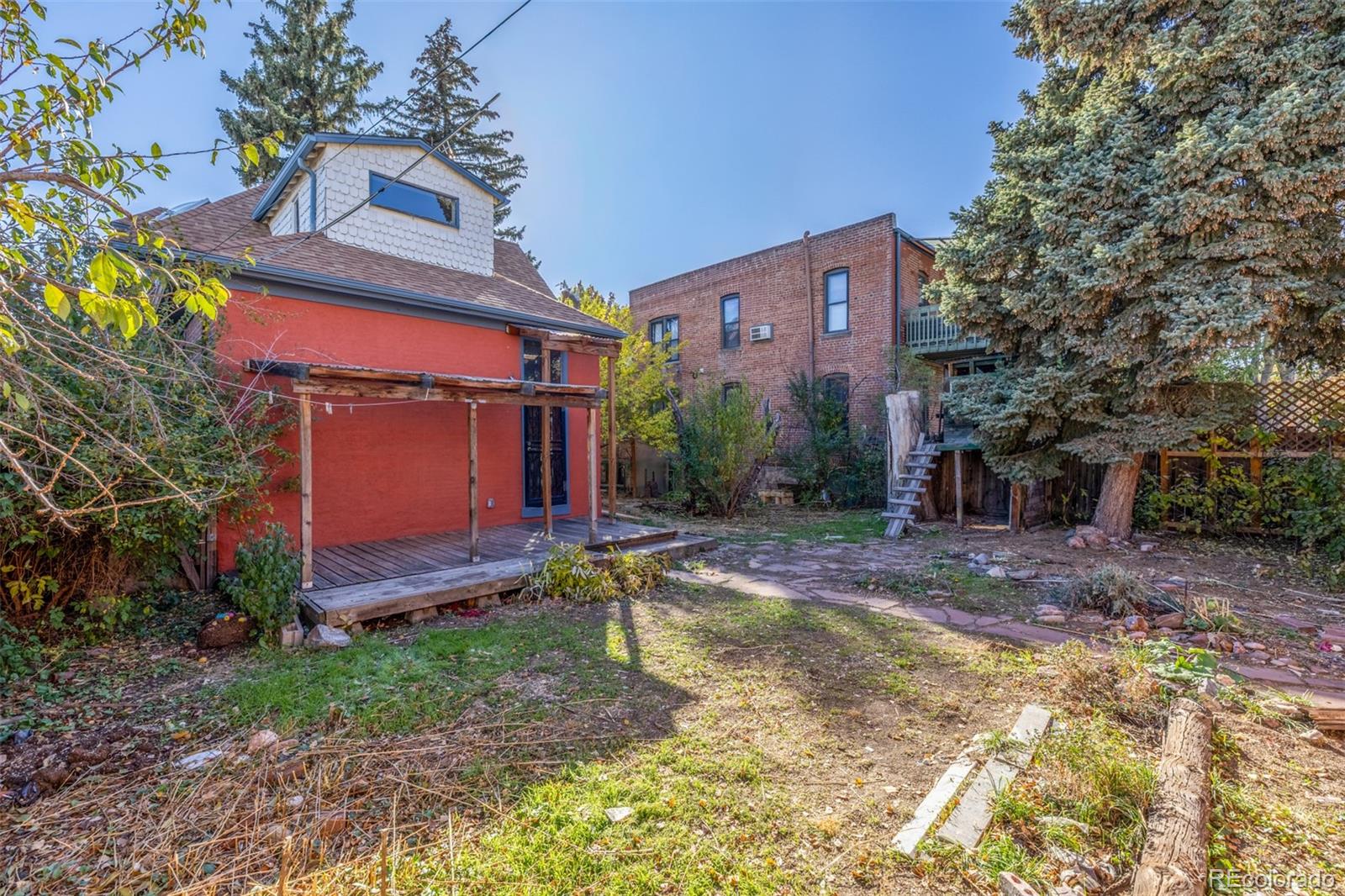 71 W Archer Place