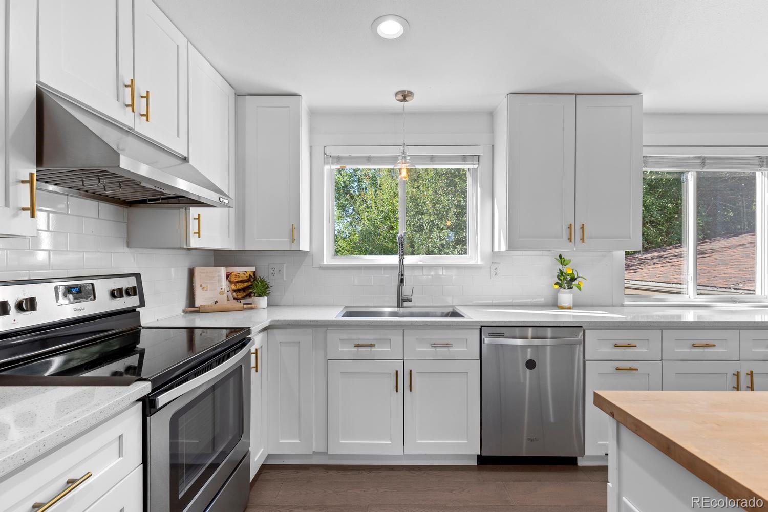 12438 W 70th Place