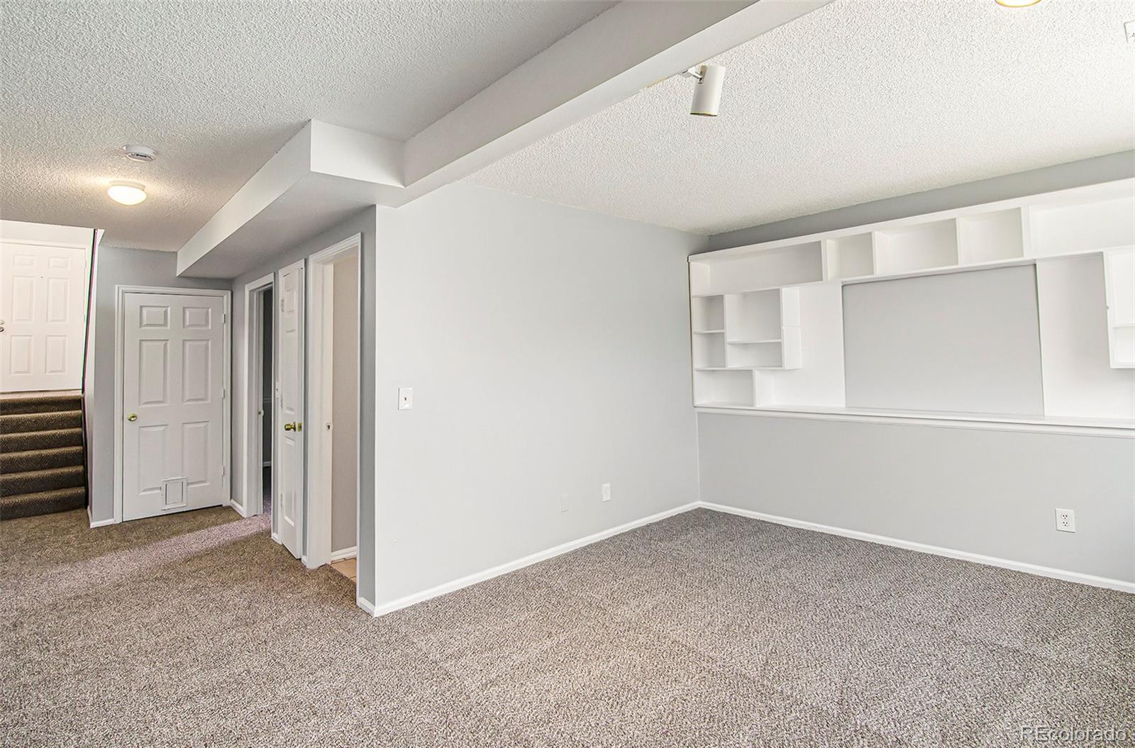 752 S Granby Circle