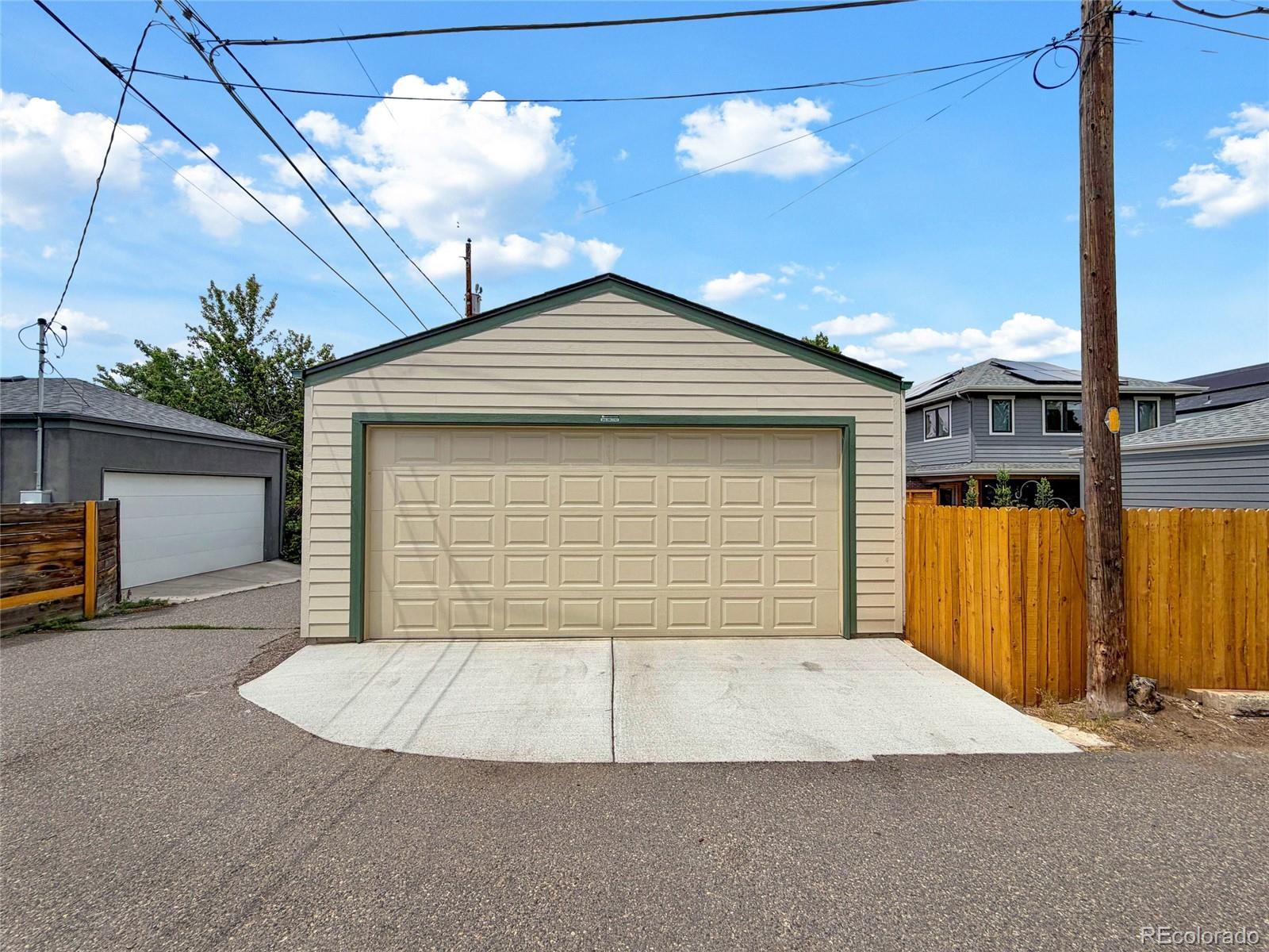 3232 W Scott Place