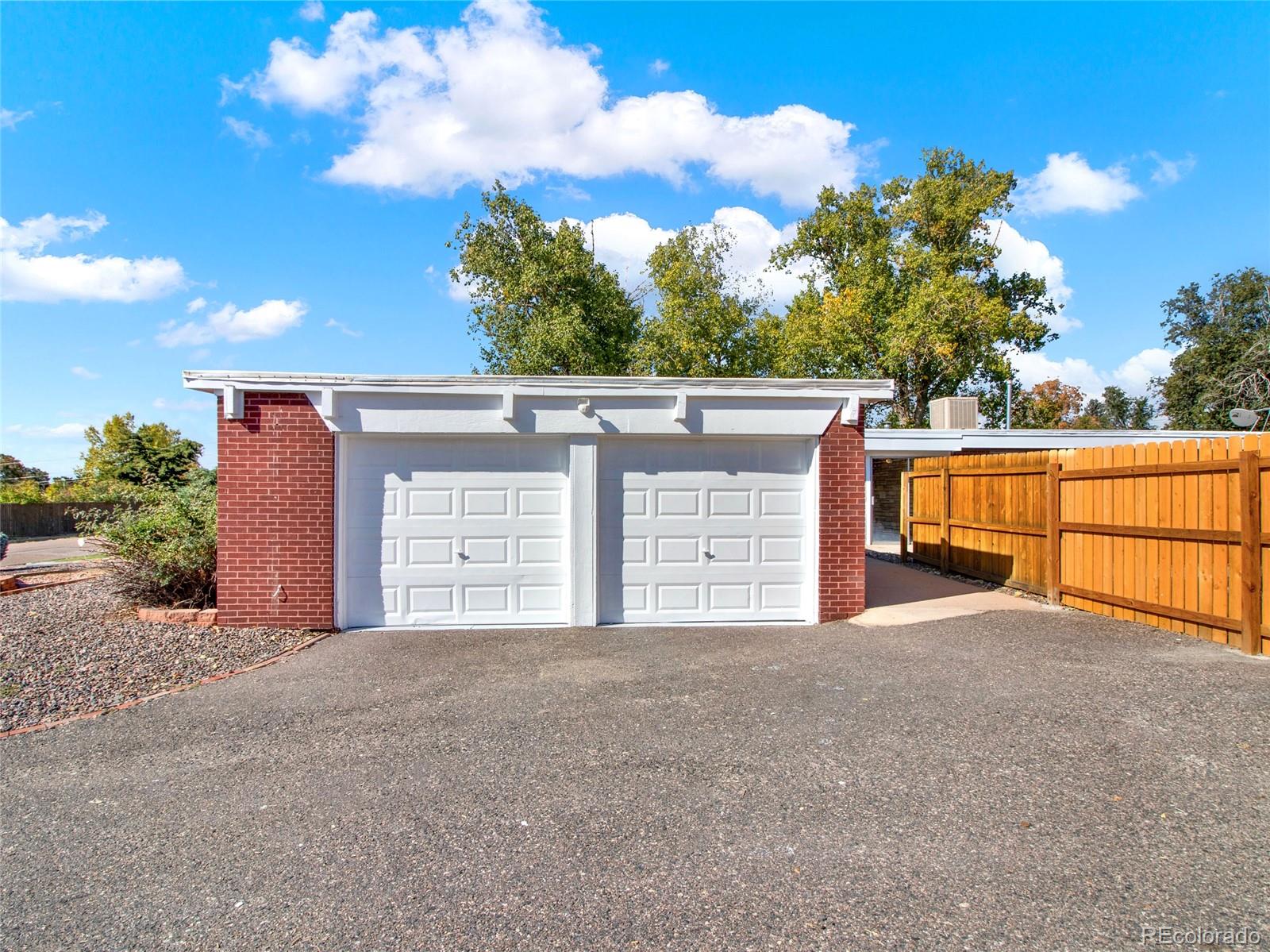 941 W 99th Avenue