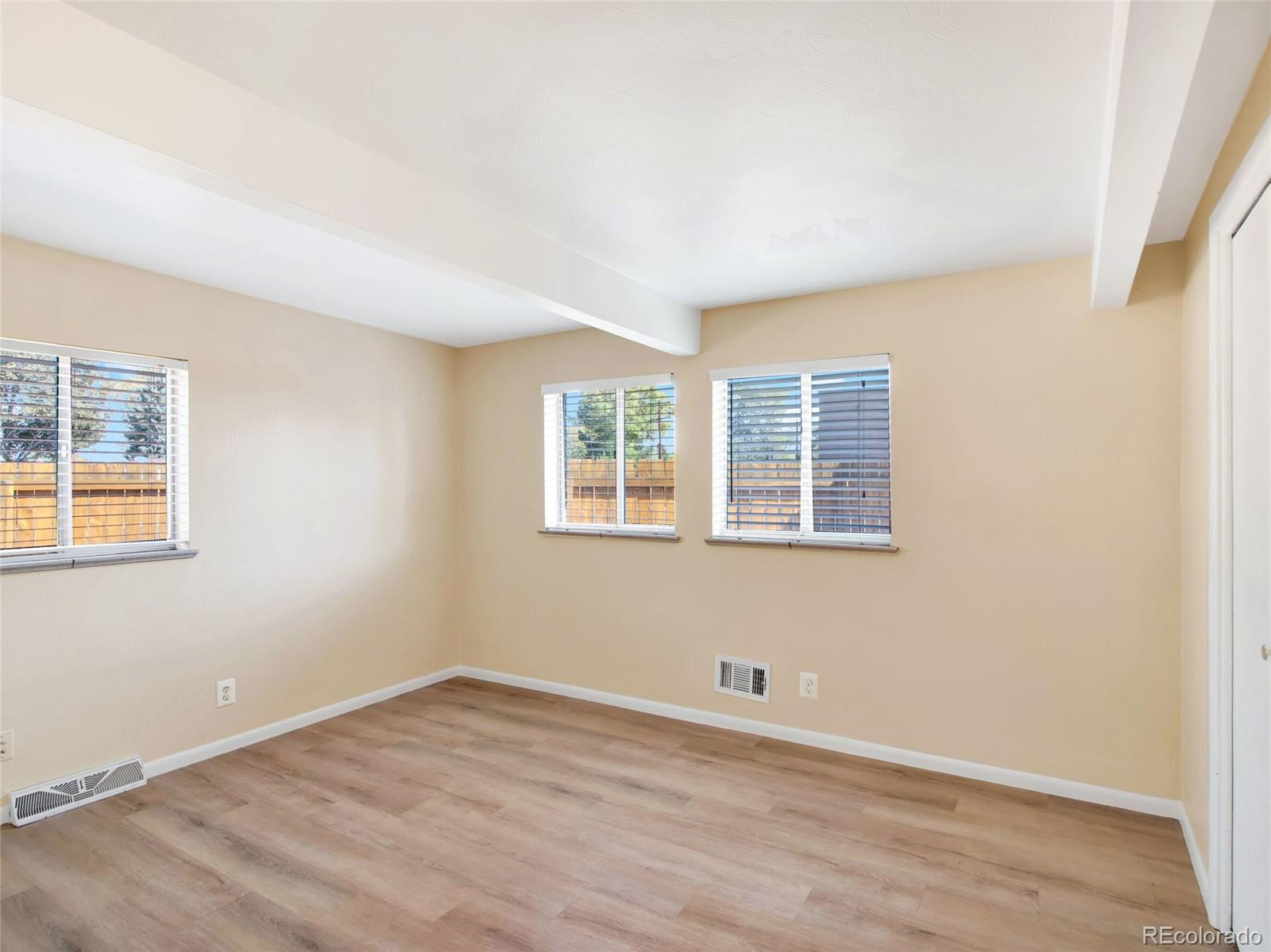 941 W 99th Avenue