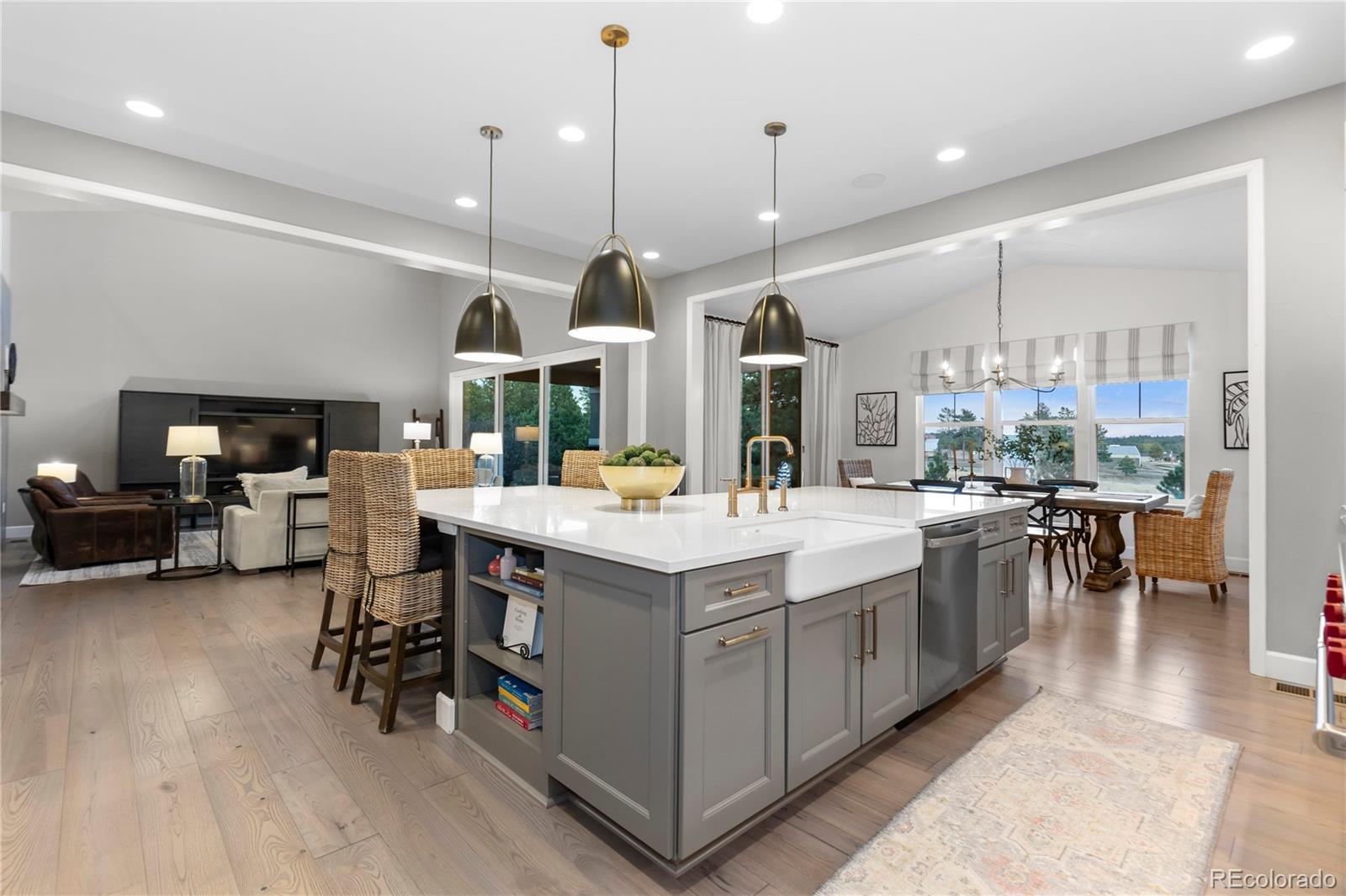 5648 Heritage Oak Drive