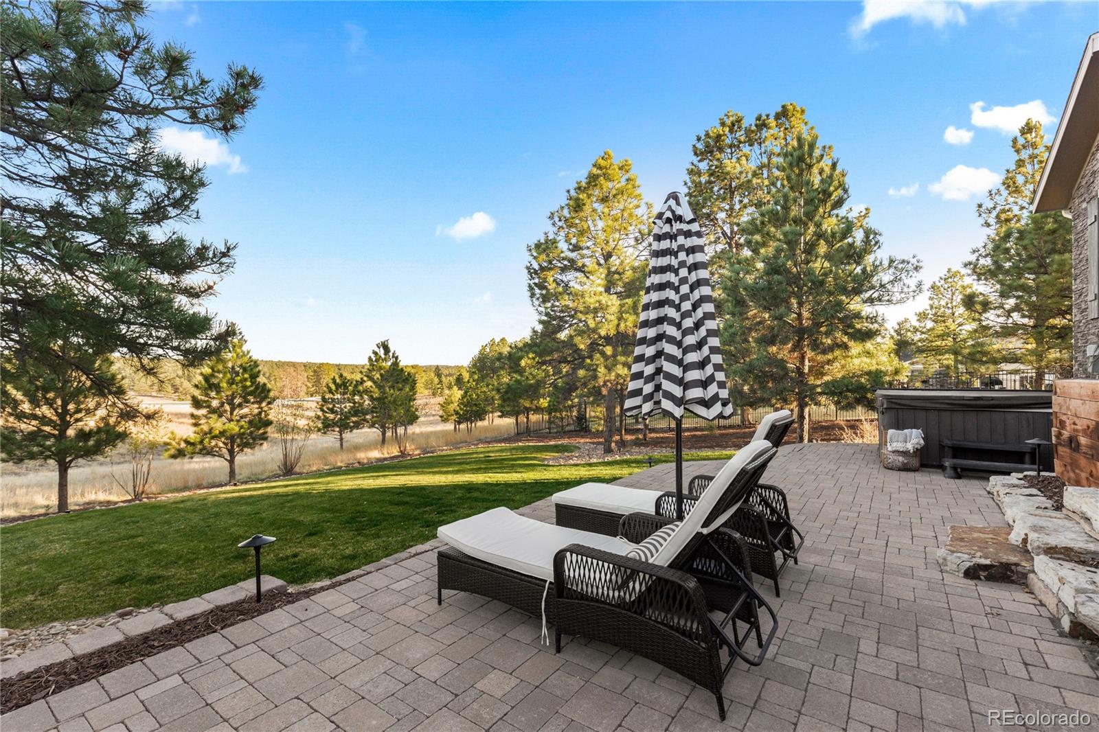 5648 Heritage Oak Drive
