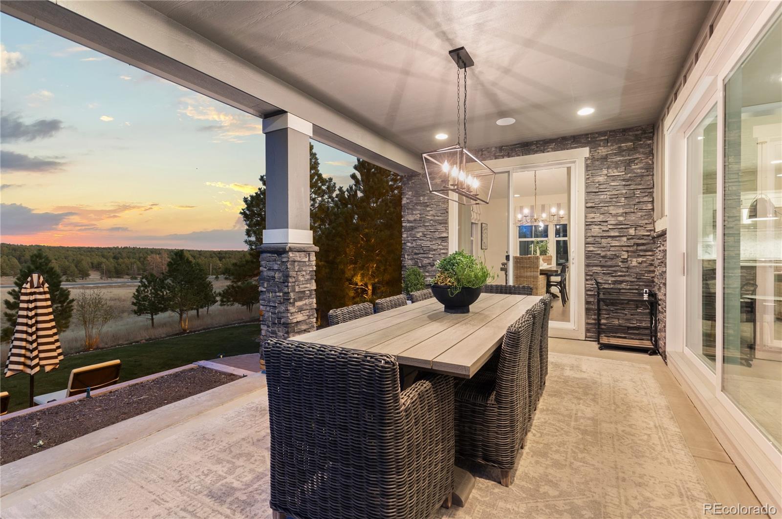 5648 Heritage Oak Drive