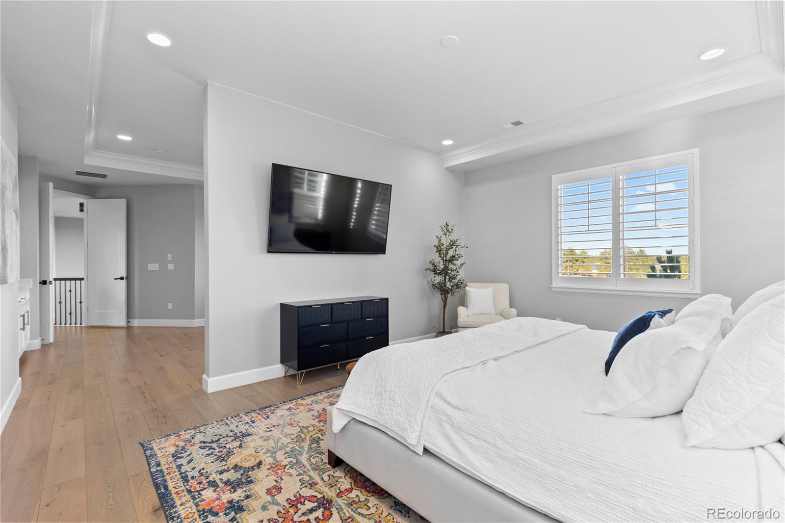 5648 Heritage Oak Drive