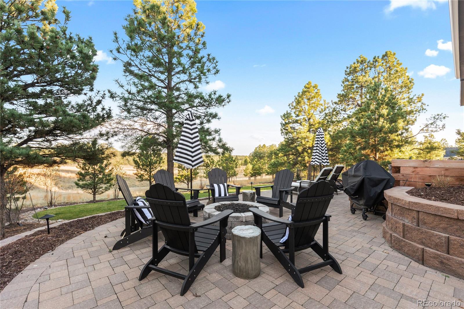 5648 Heritage Oak Drive