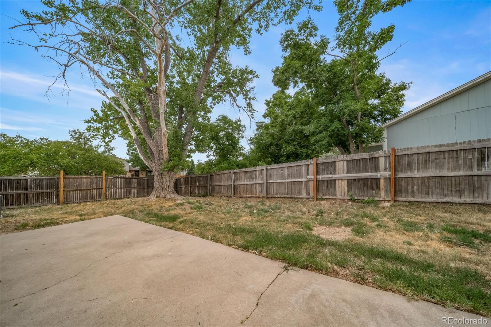 6924 W Hinsdale Drive