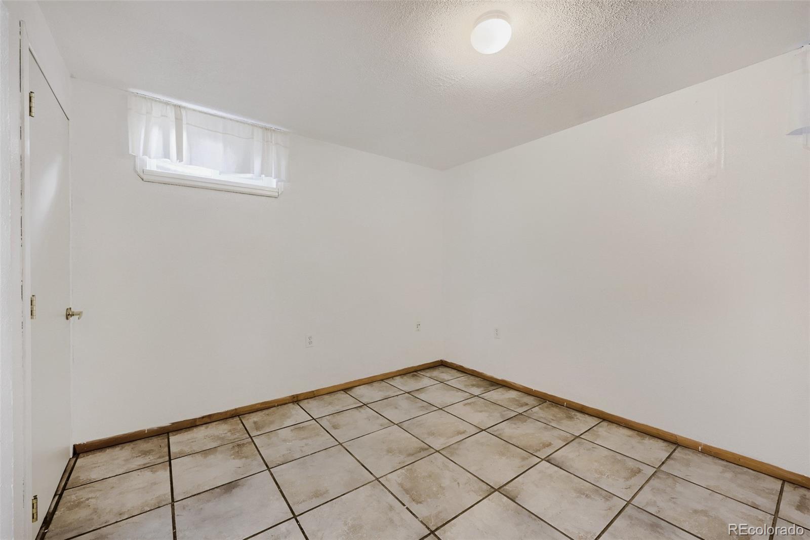 445 Hickory Place