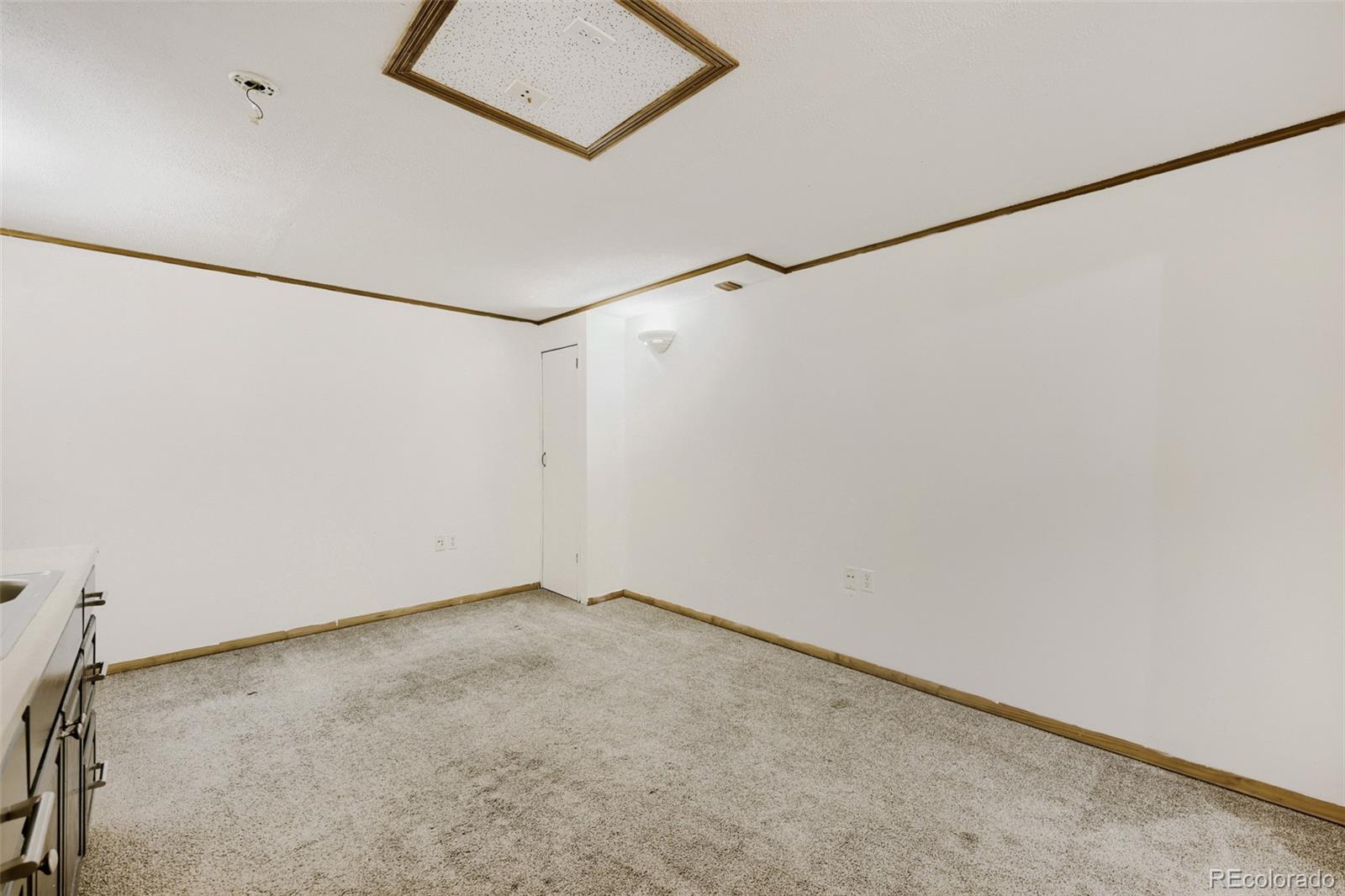 445 Hickory Place