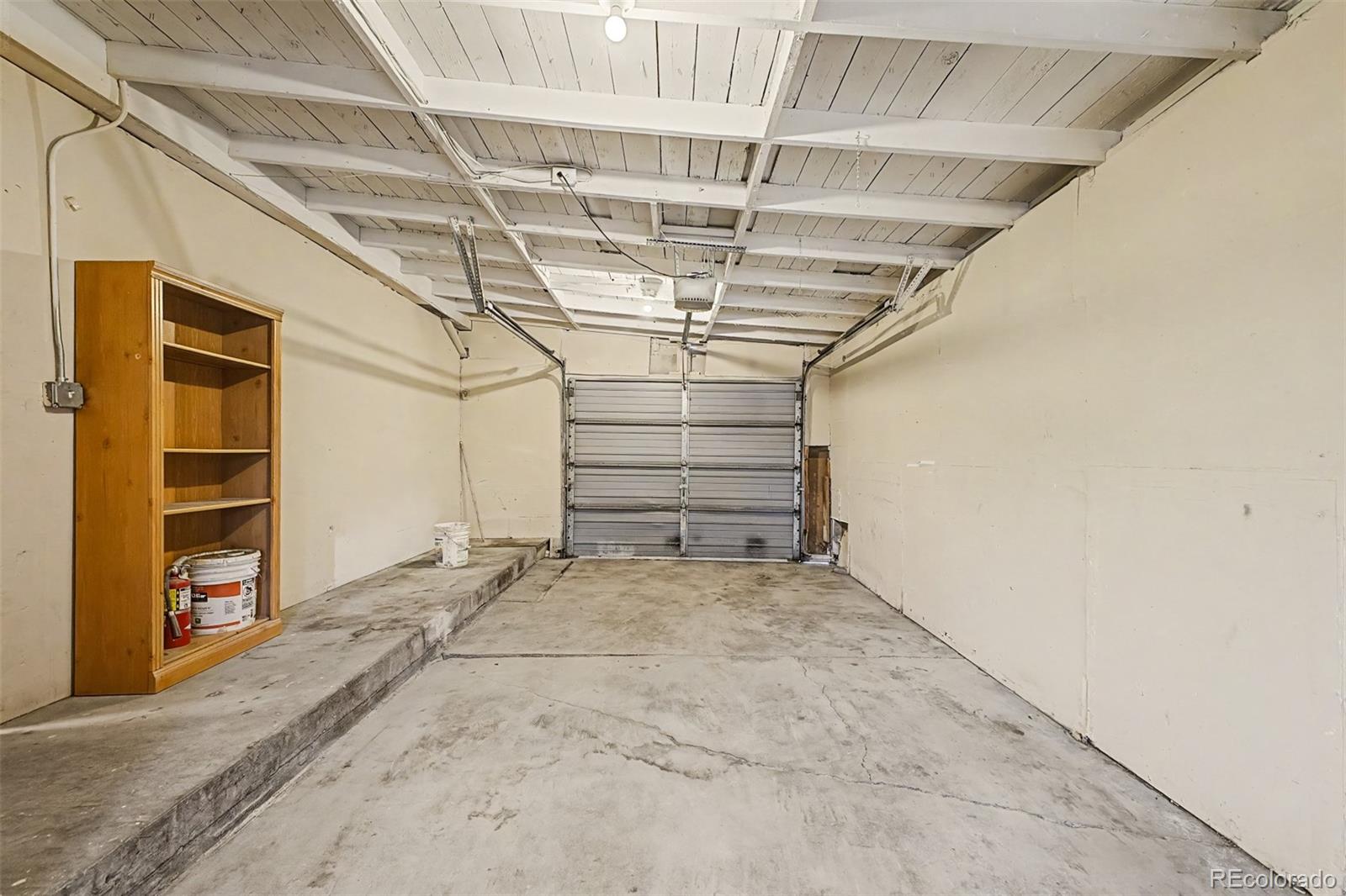 2301 E 93rd Place
