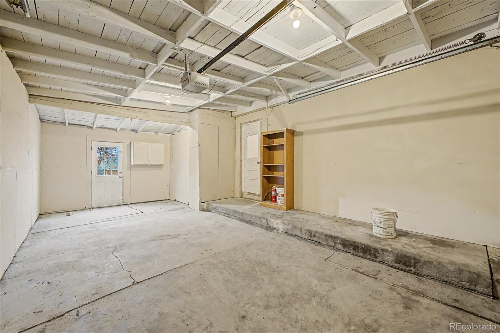 2301 E 93rd Place