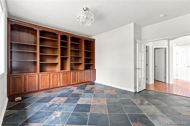 5940 S Mobile Court