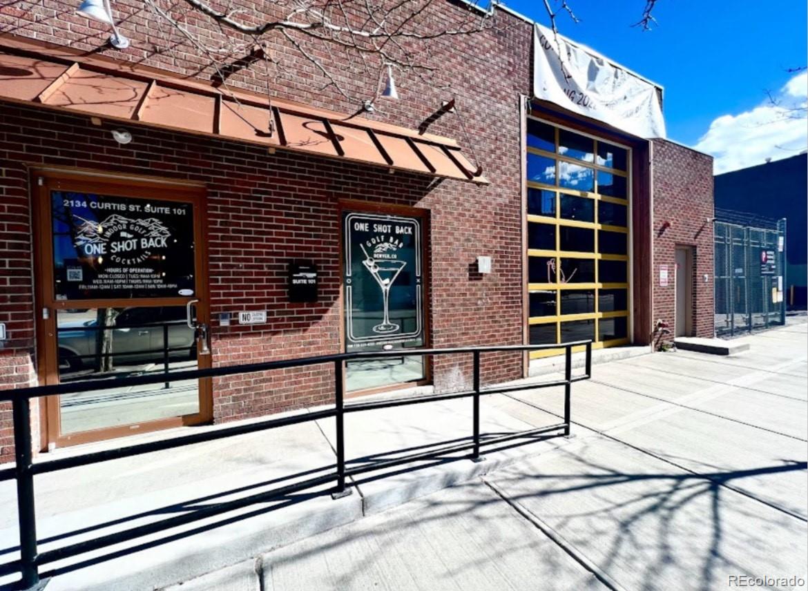 2142 Curtis Street Unit: 101
