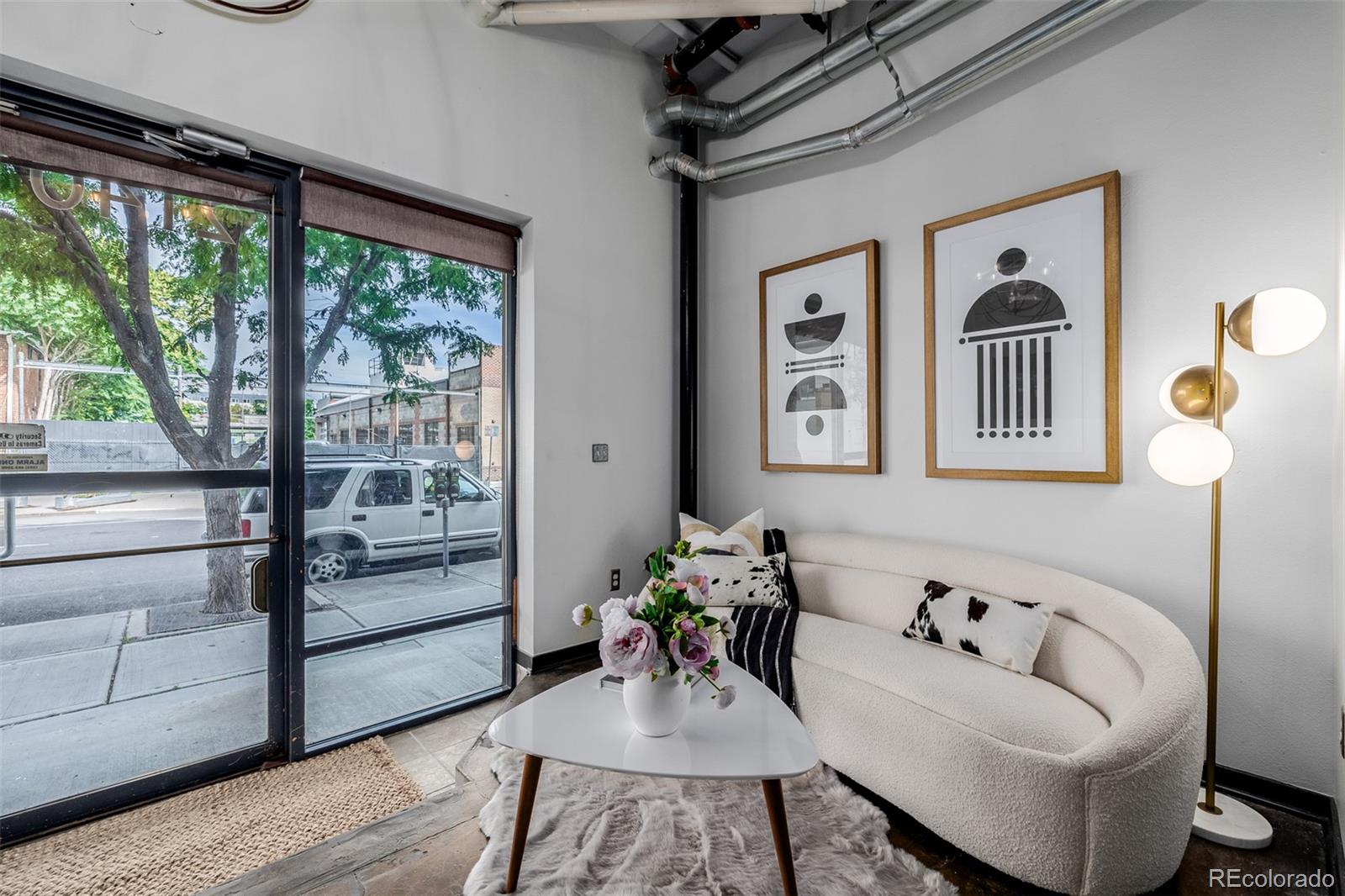 2142 Curtis Street Unit: 101