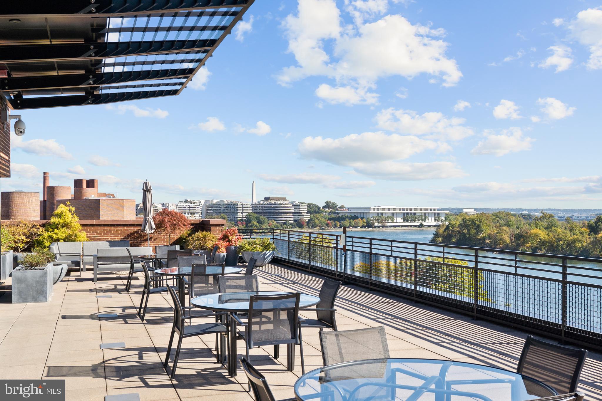 3303 Water STREET NW Unit: 2M