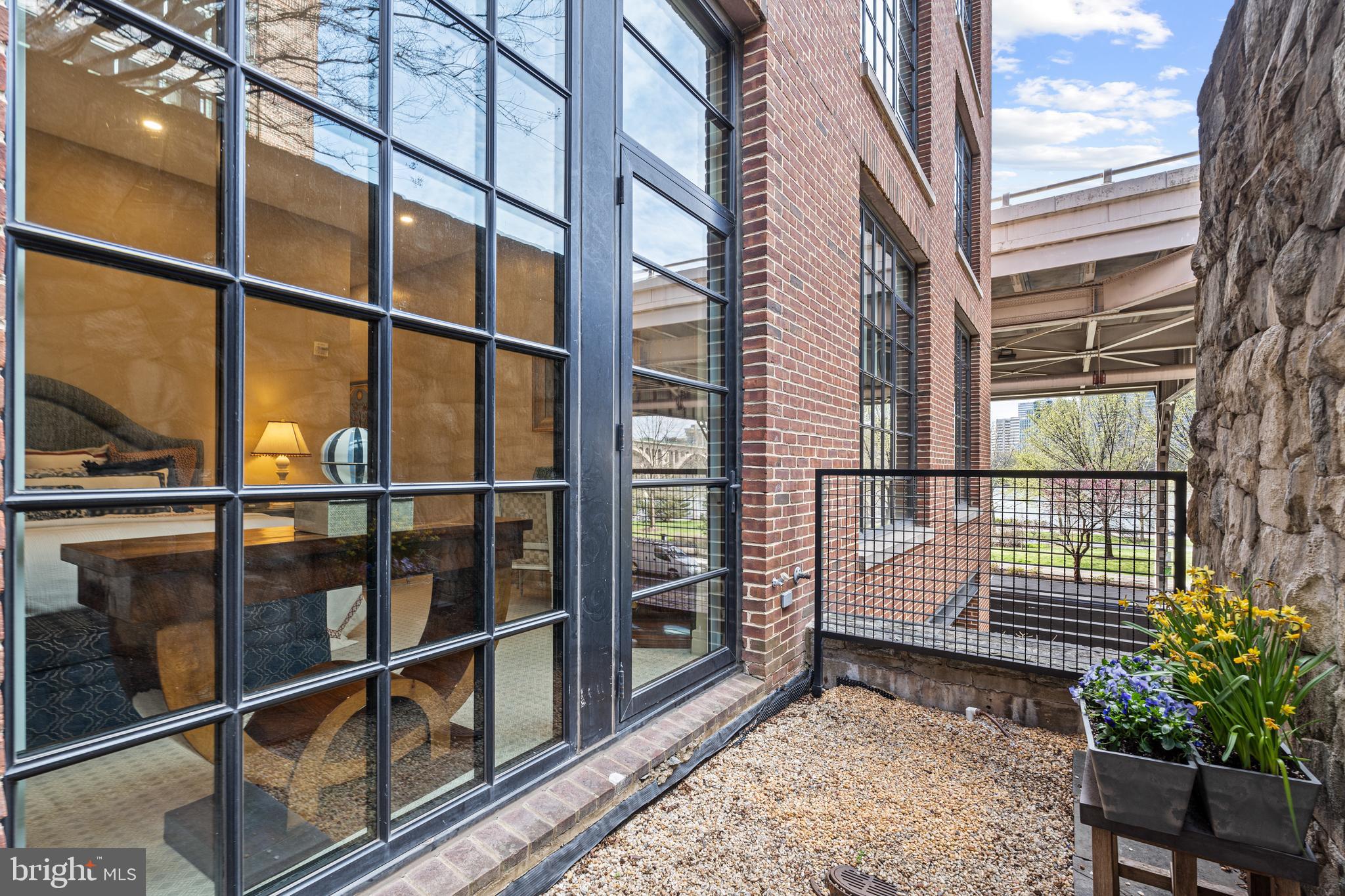 3303 Water STREET NW Unit: 2M