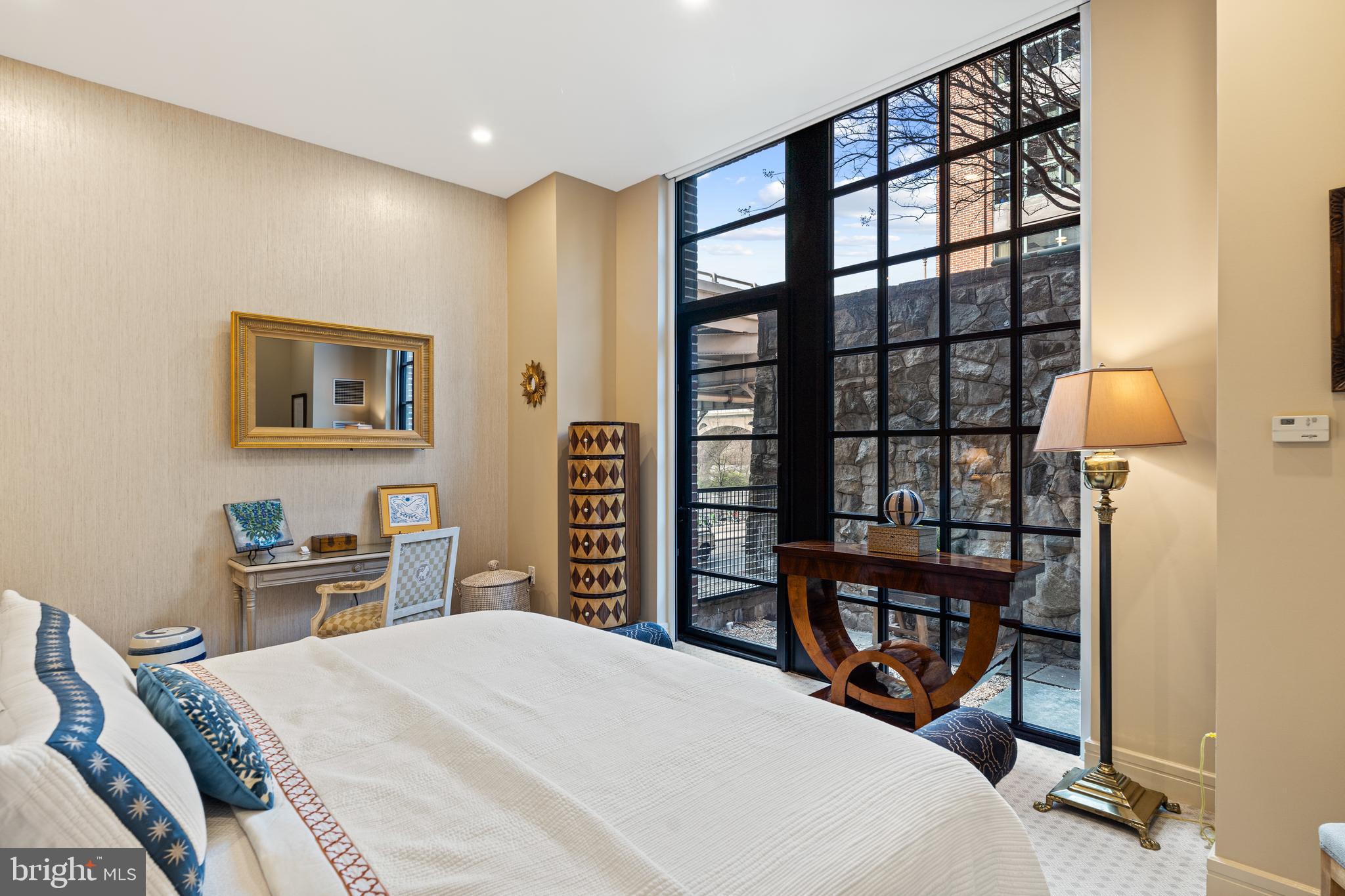 3303 Water STREET NW Unit: 2M