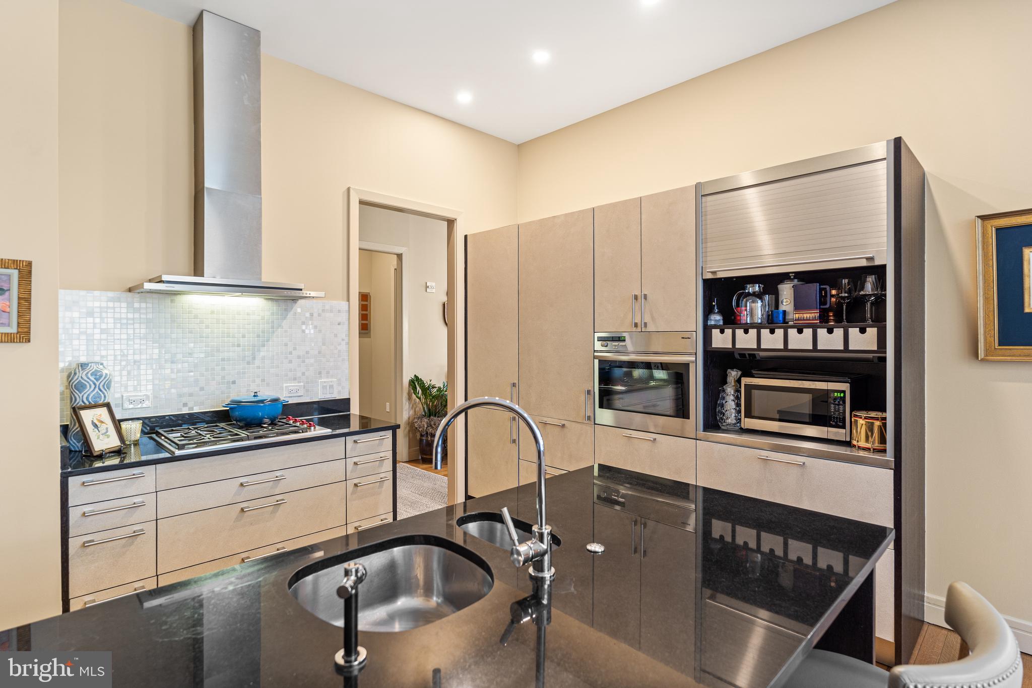 3303 Water STREET NW Unit: 2M