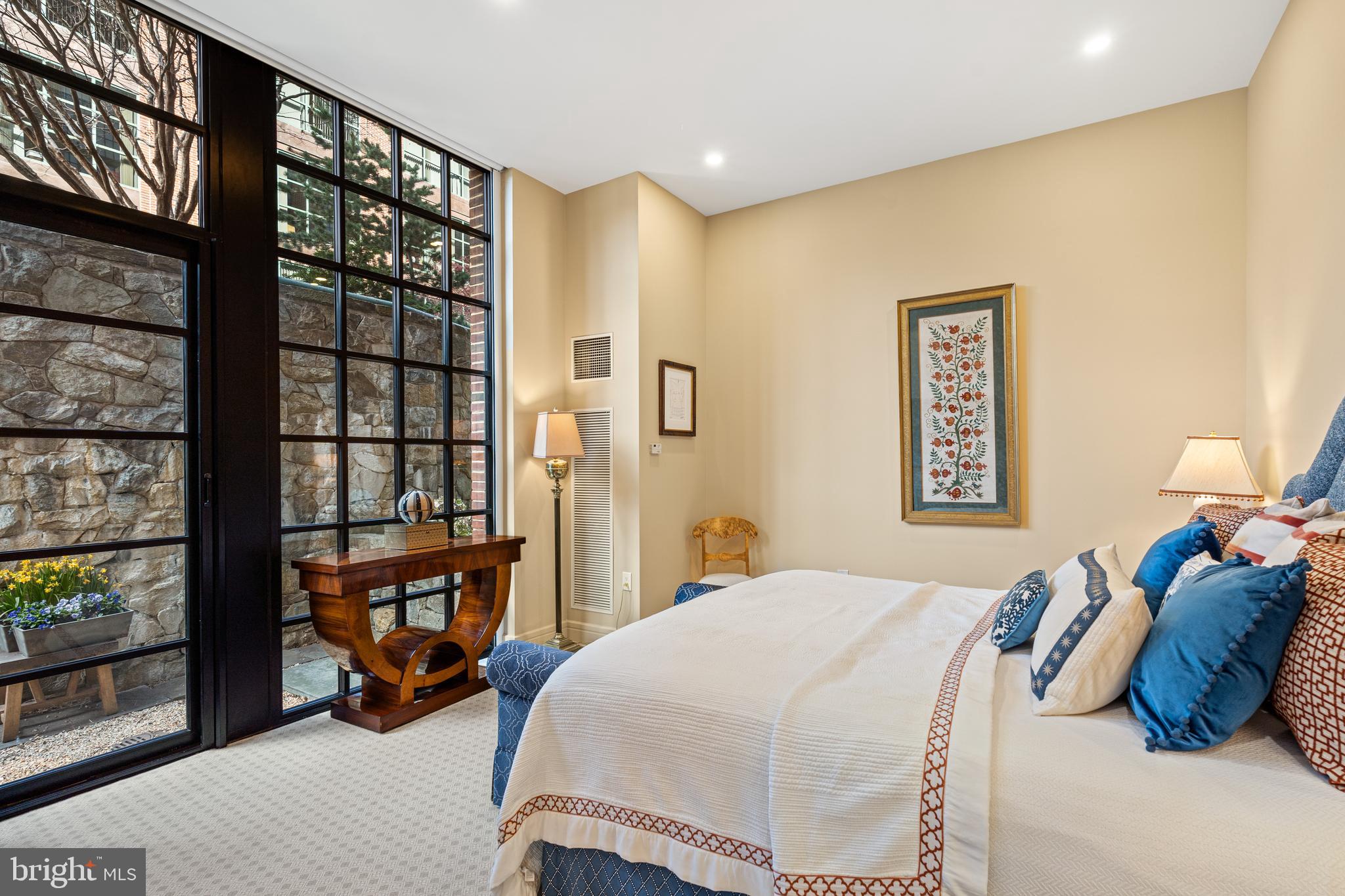 3303 Water STREET NW Unit: 2M