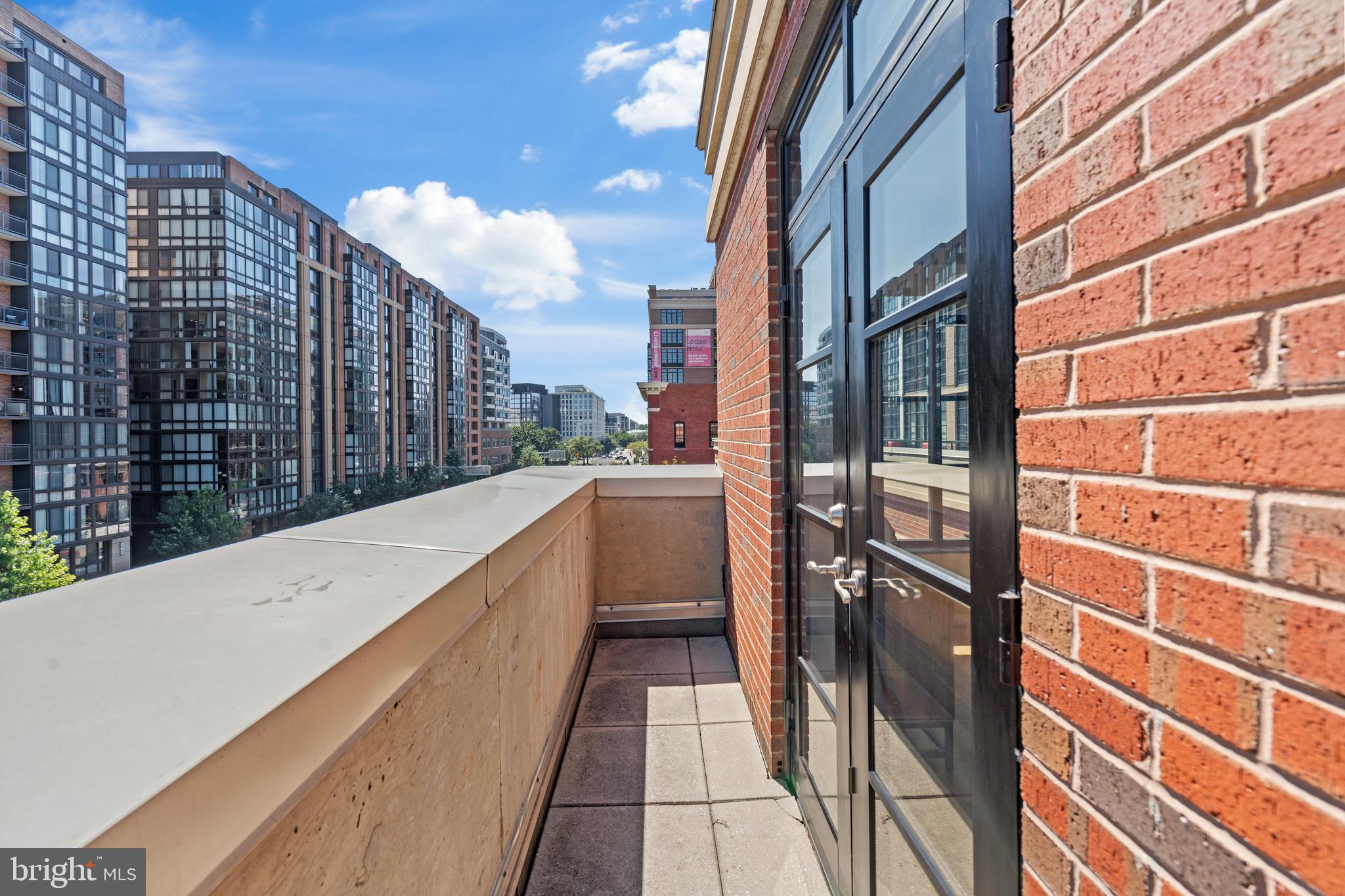 437 New York AVENUE NW Unit: 418
