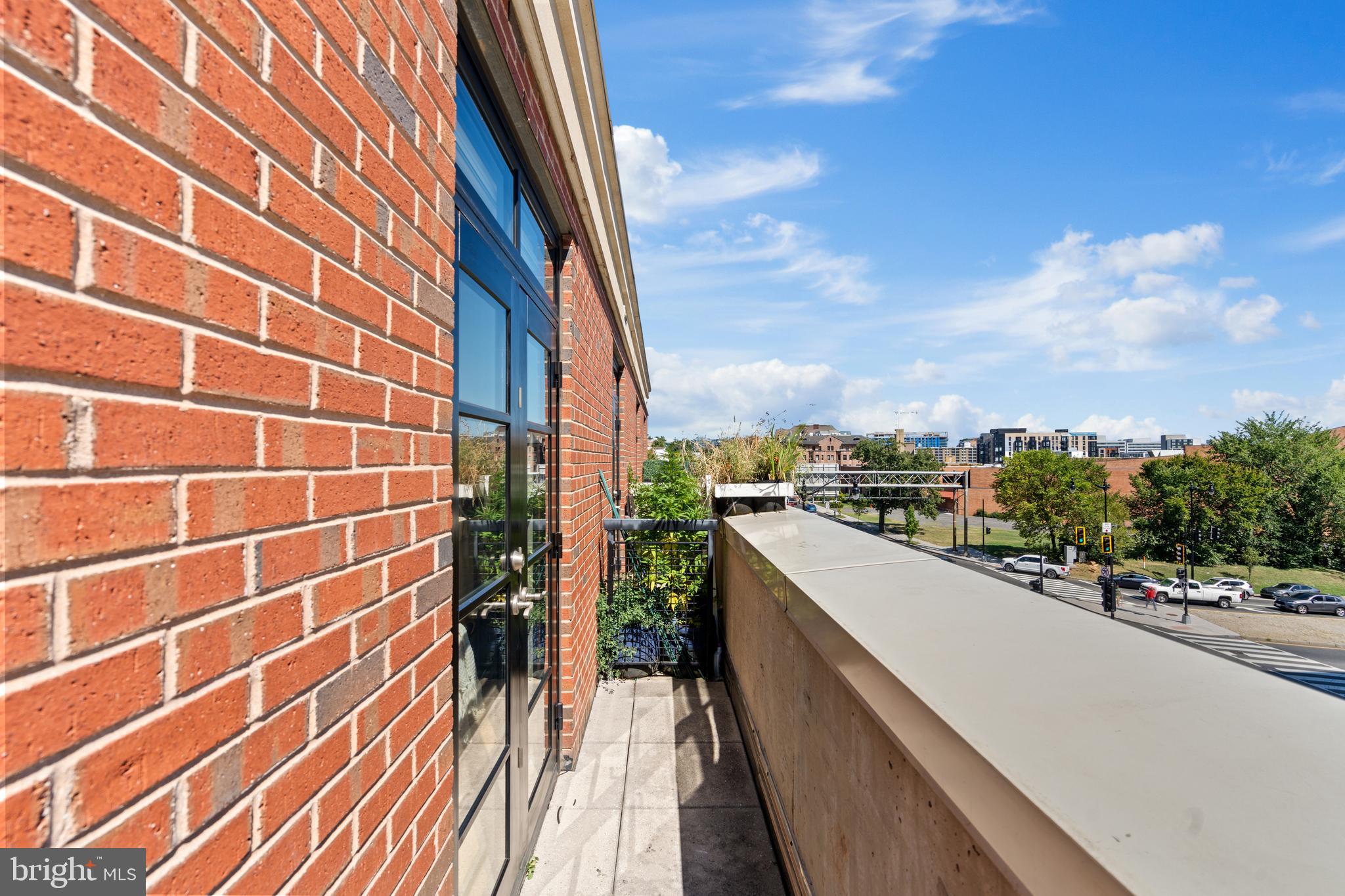437 New York AVENUE NW Unit: 418