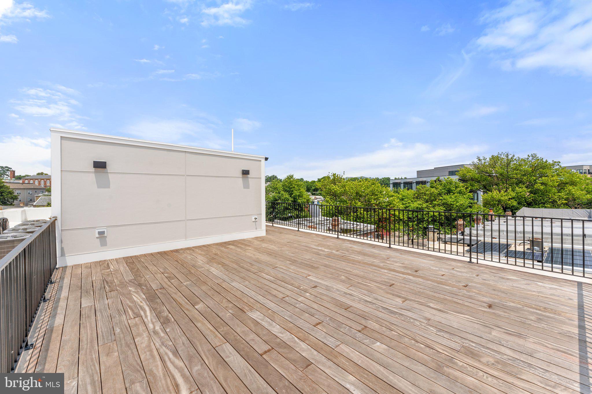 1300 I STREET NE Unit: 5