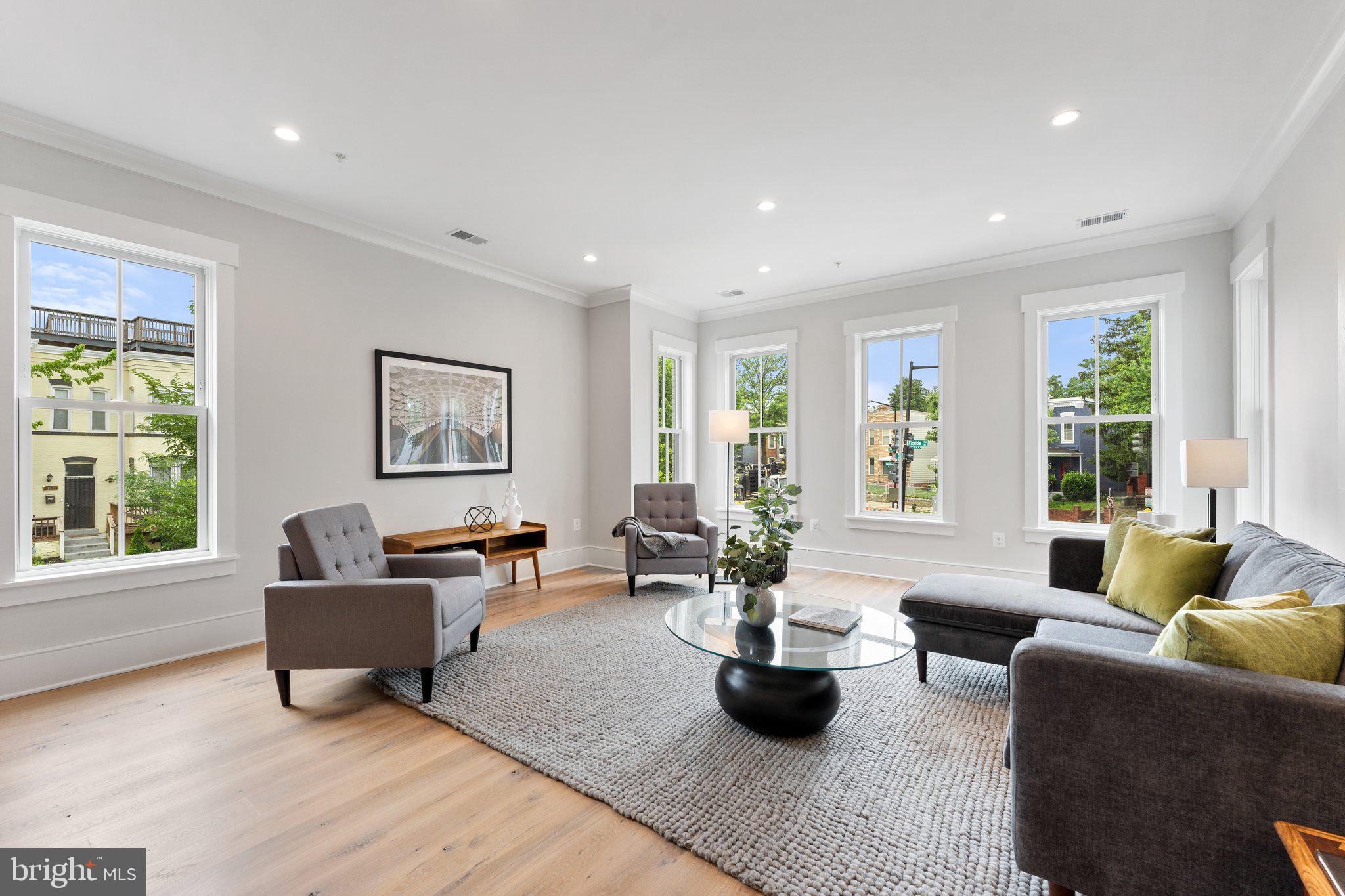 1300 I STREET NE Unit: 5