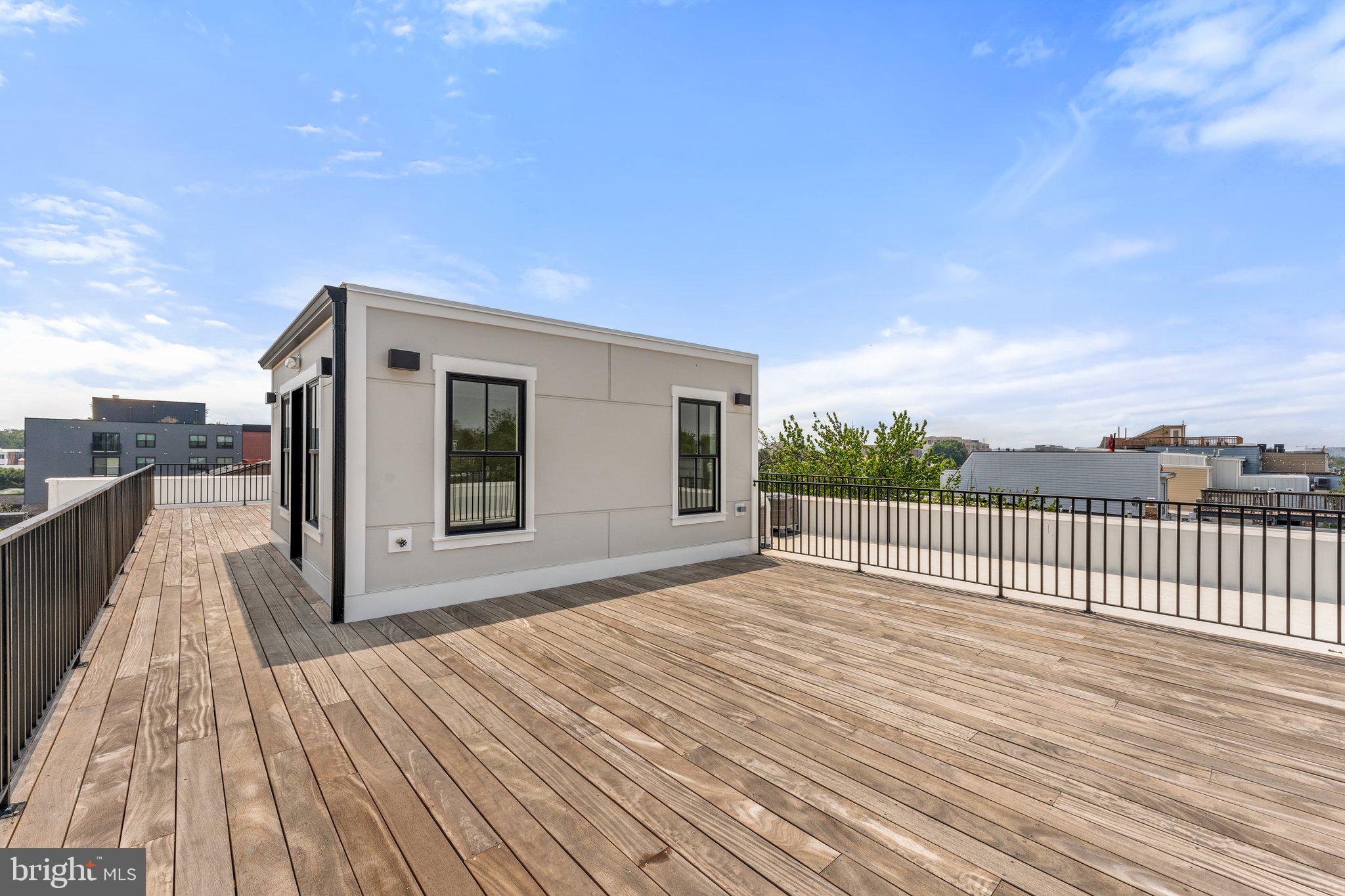 1300 I STREET NE Unit: 5