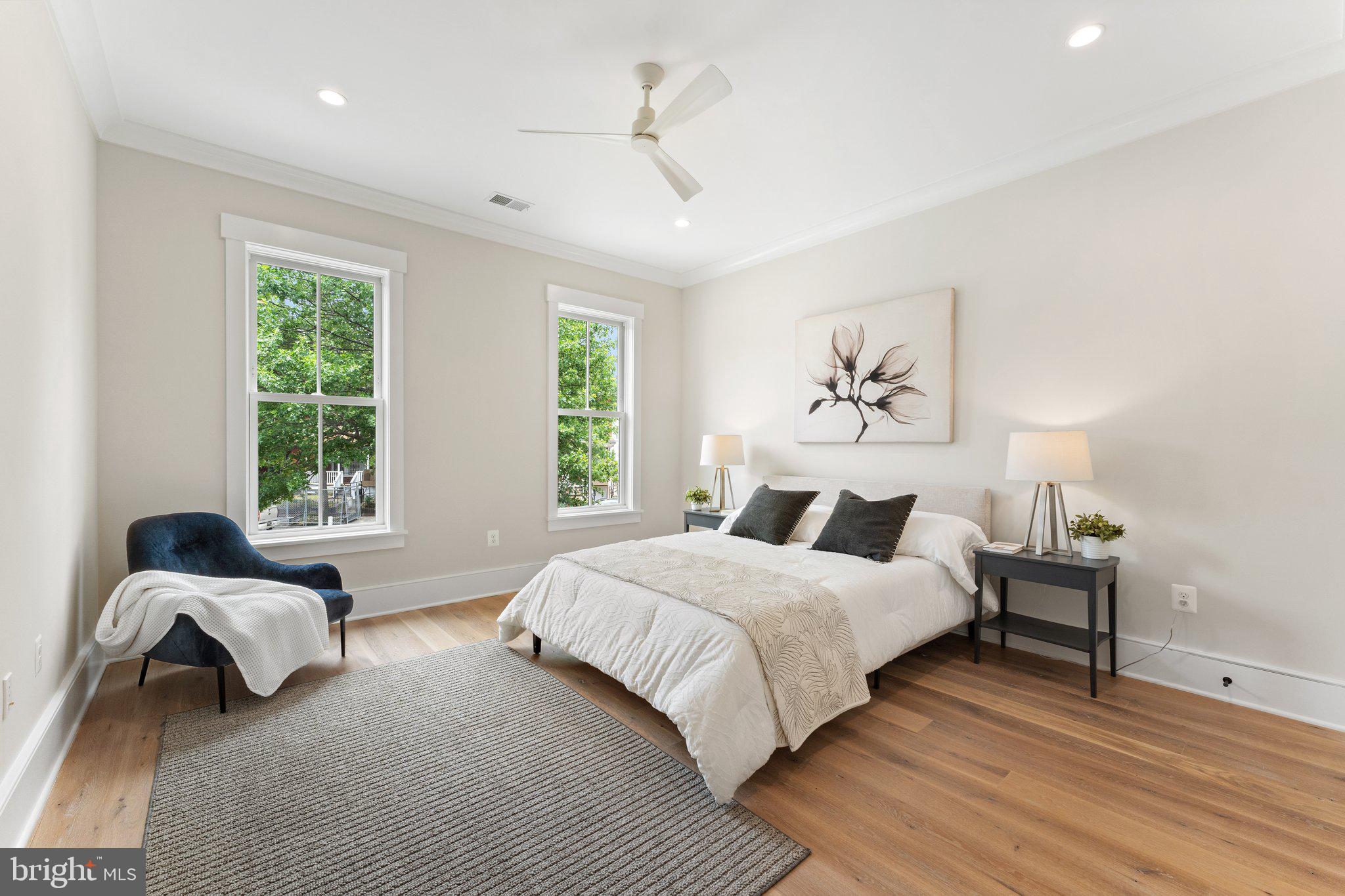 1300 I STREET NE Unit: 5