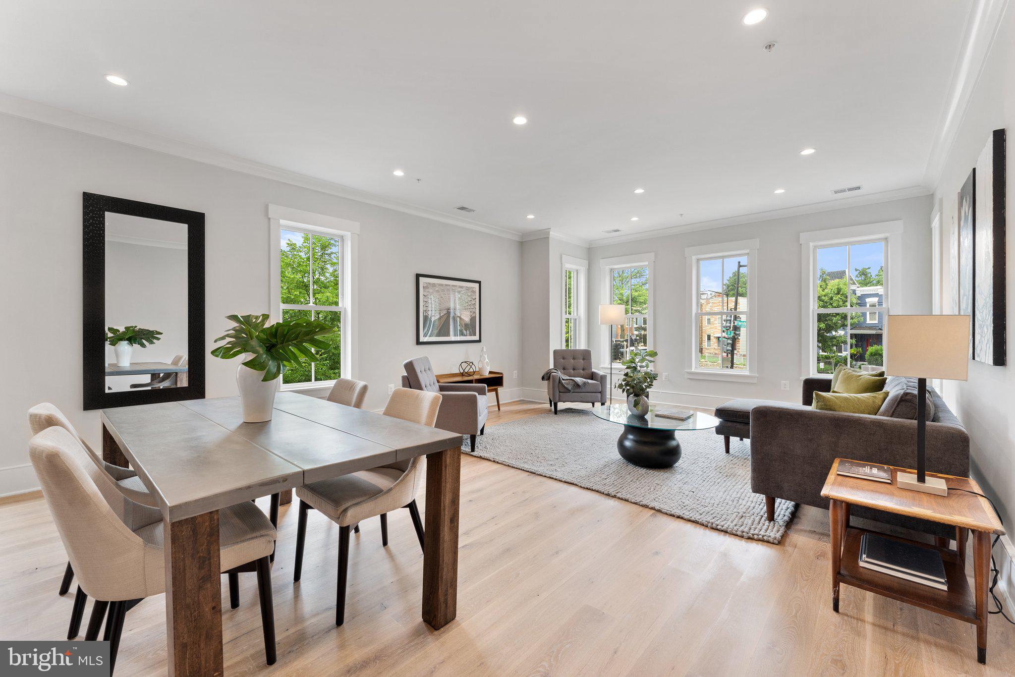 1300 I STREET NE Unit: 5