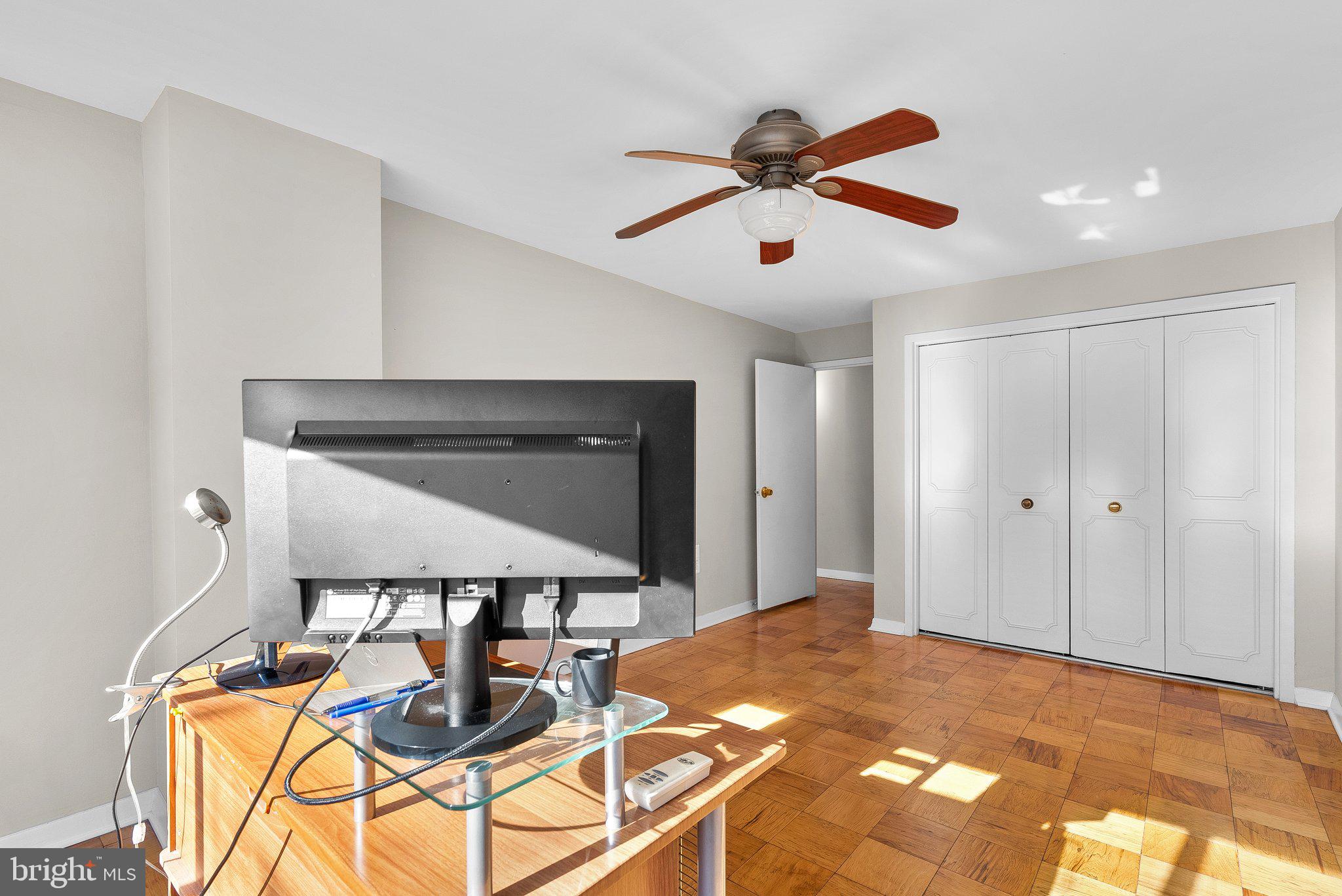 2501 Calvert STREET NW Unit: 409