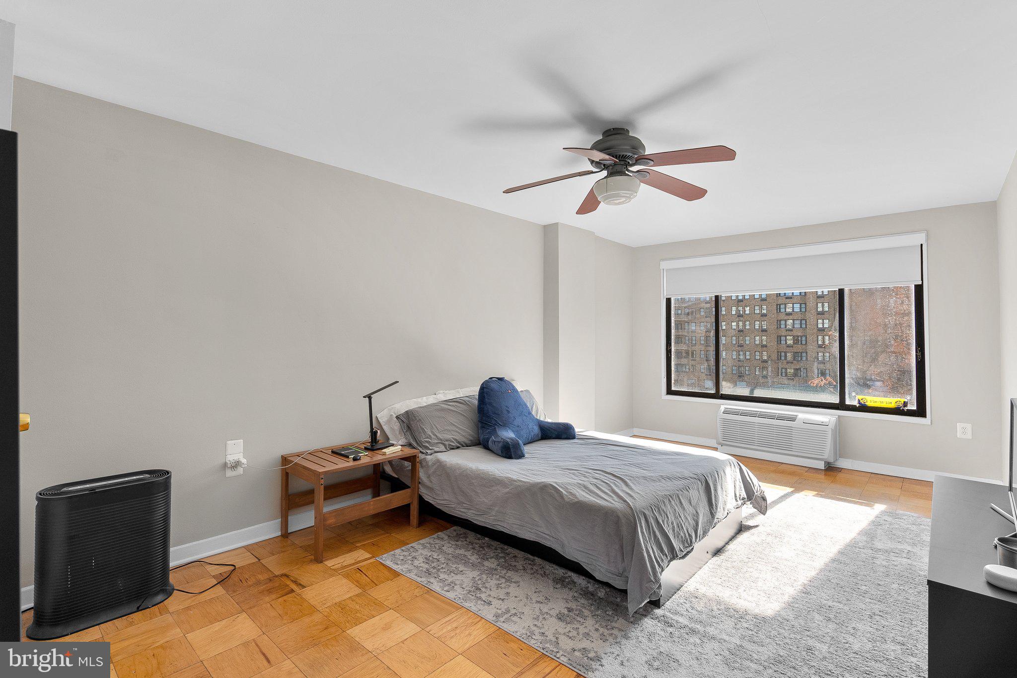 2501 Calvert STREET NW Unit: 409