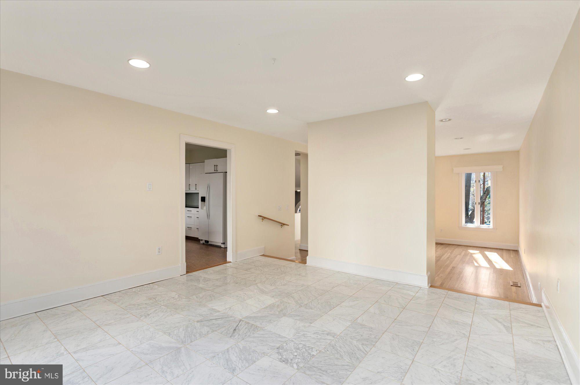 3908 Georgetown Ct NW