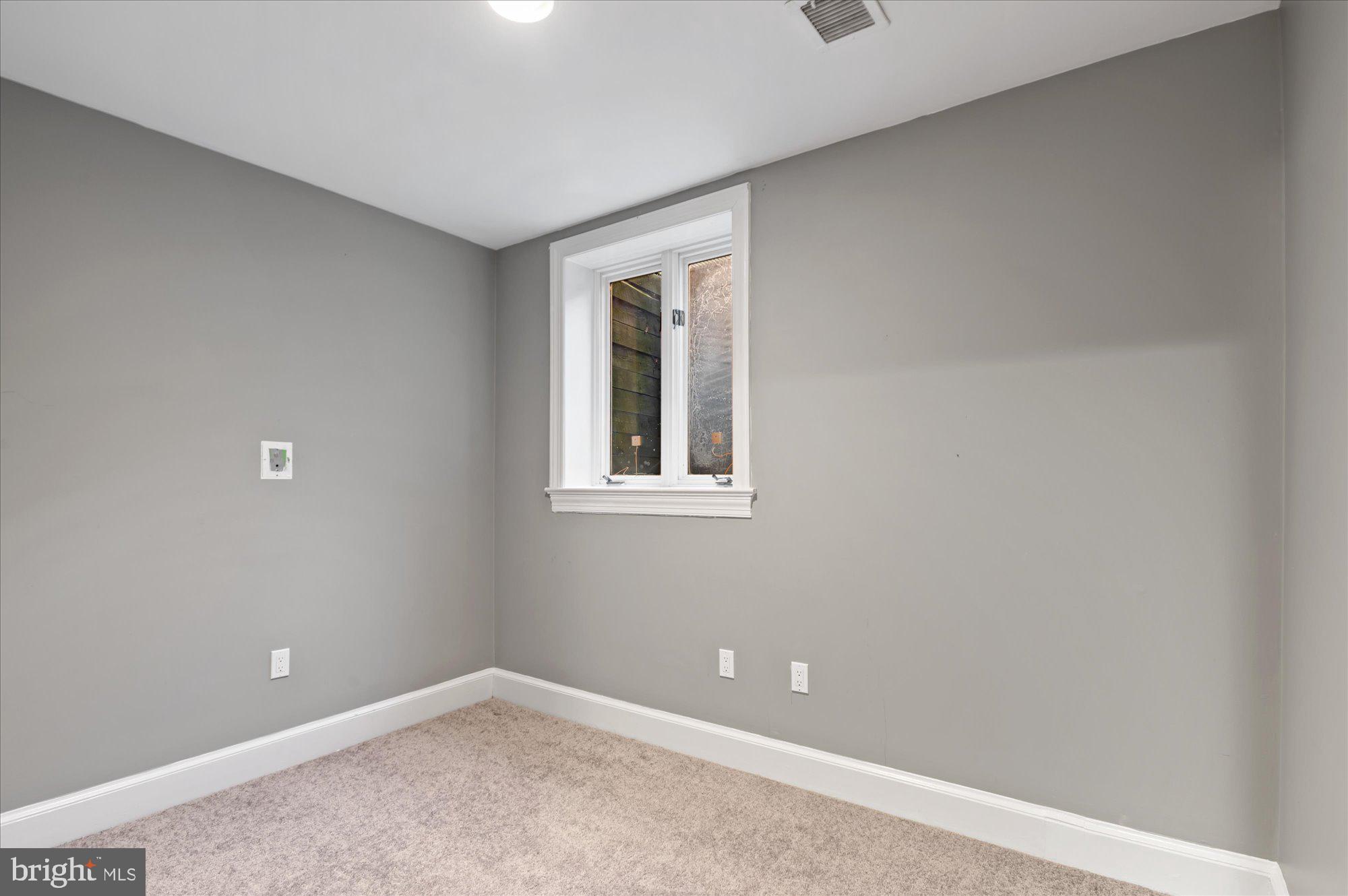 3908 Georgetown Ct NW