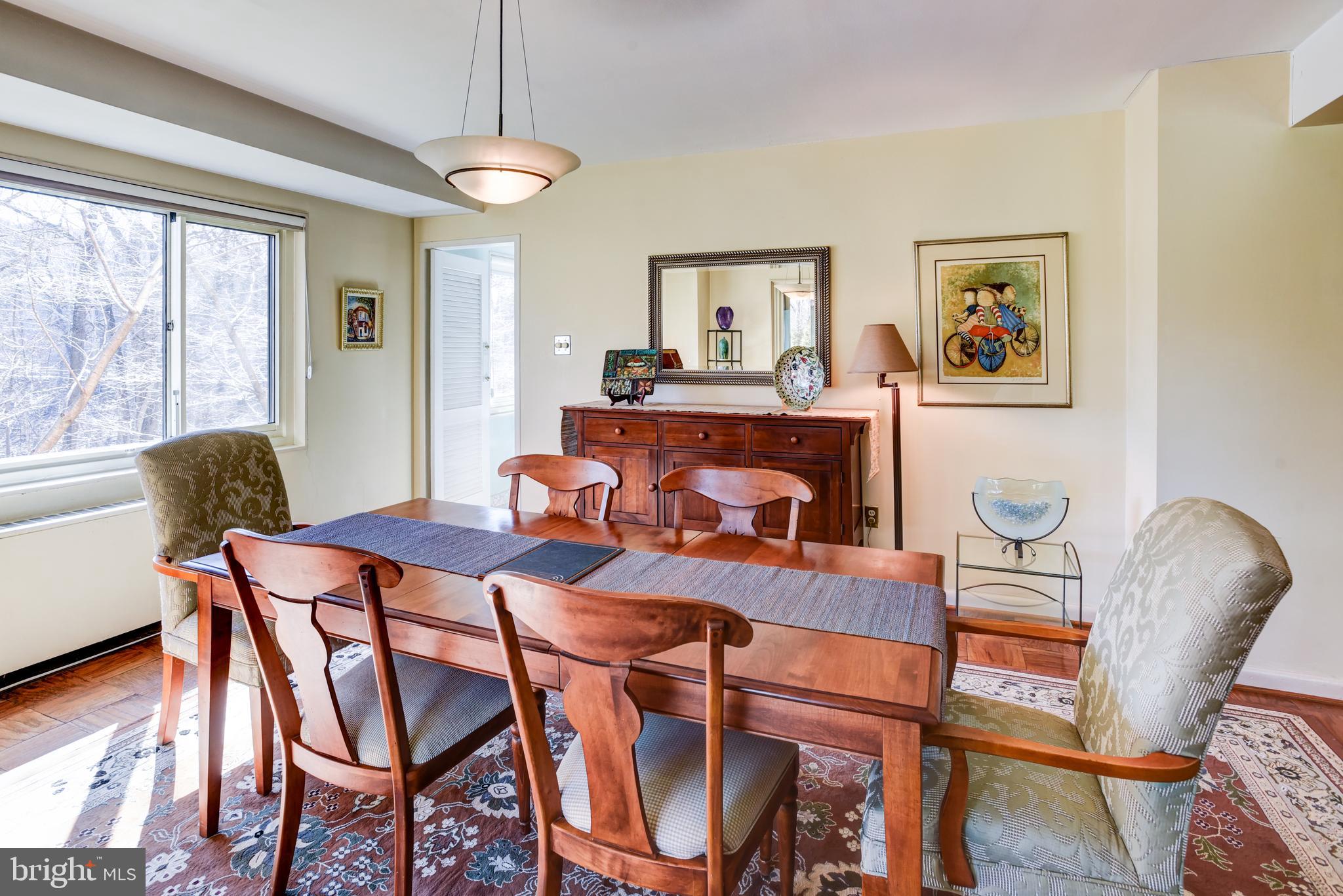 4201 Cathedral Ave NW #105e