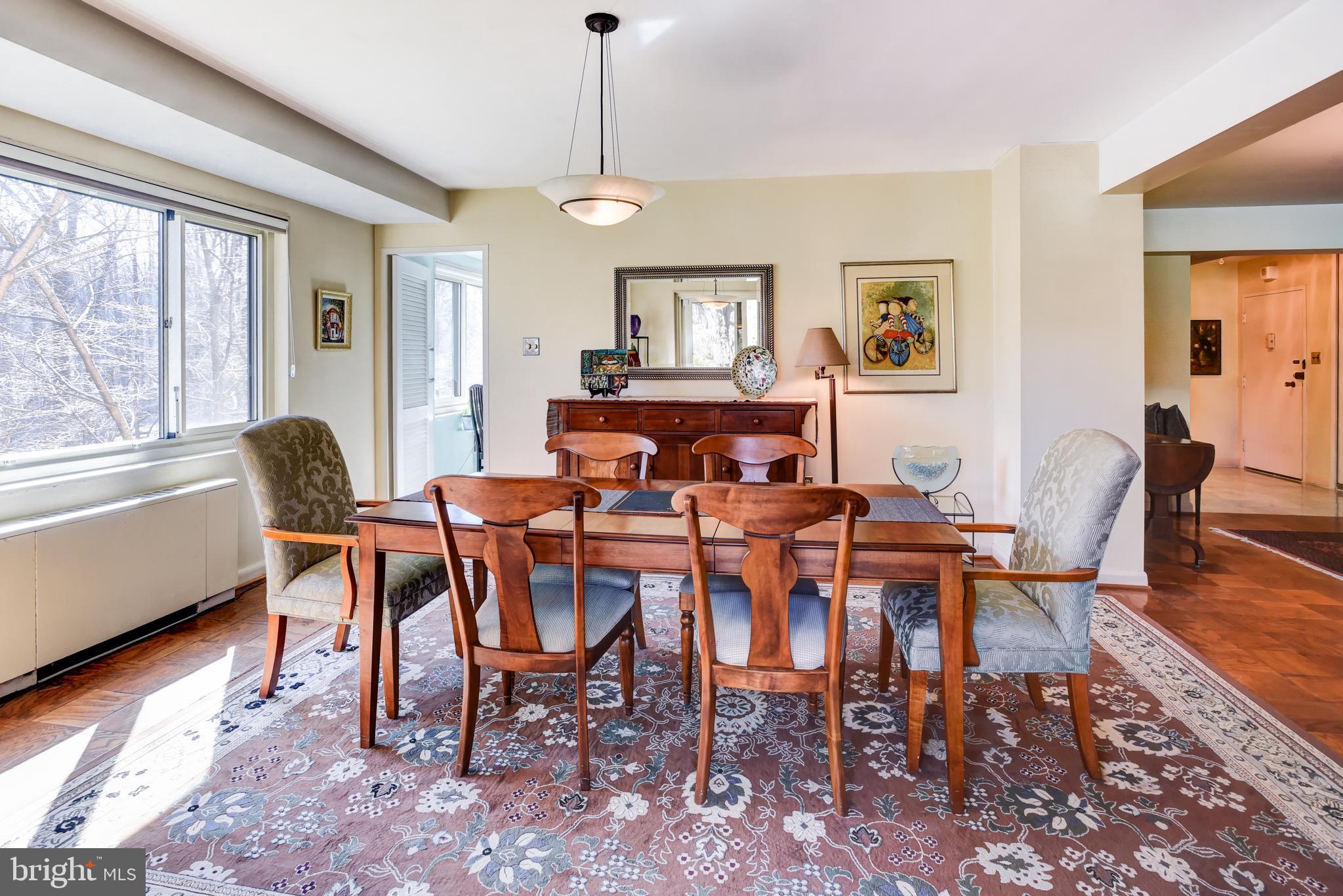 4201 Cathedral Ave NW #105e