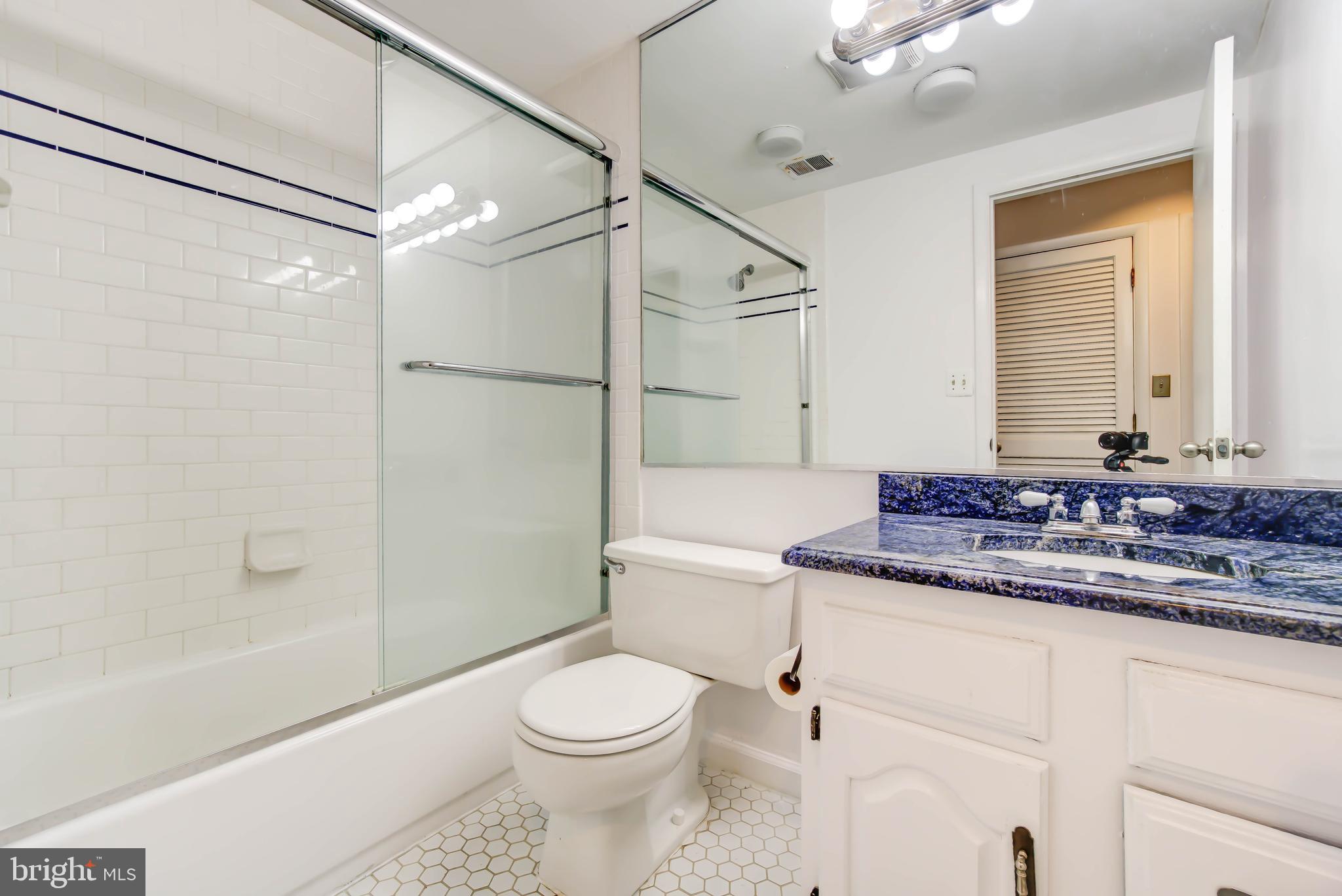 2012 O St NW #32